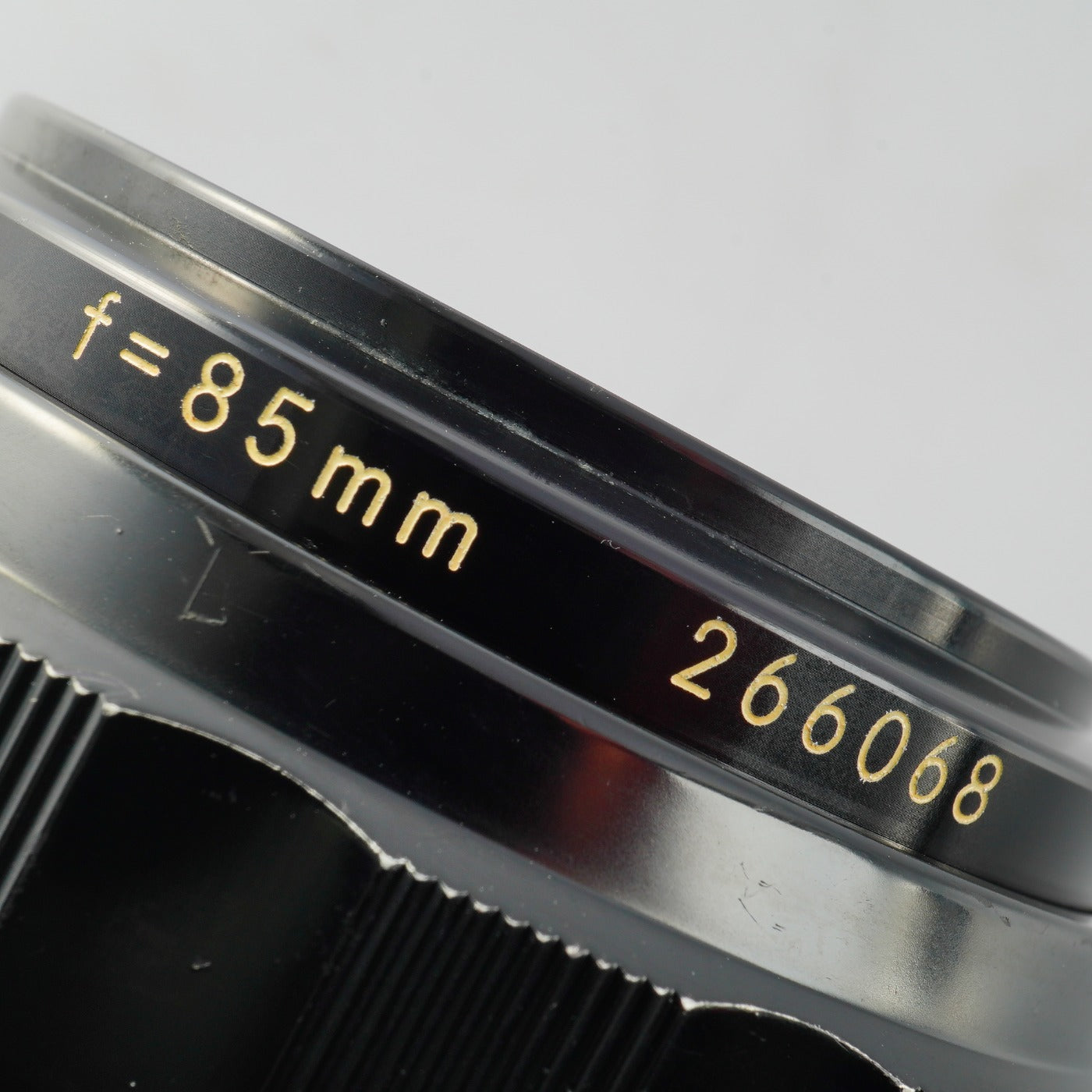 Nikon Nikkor H 85mm F/1.8 単焦点レンズ