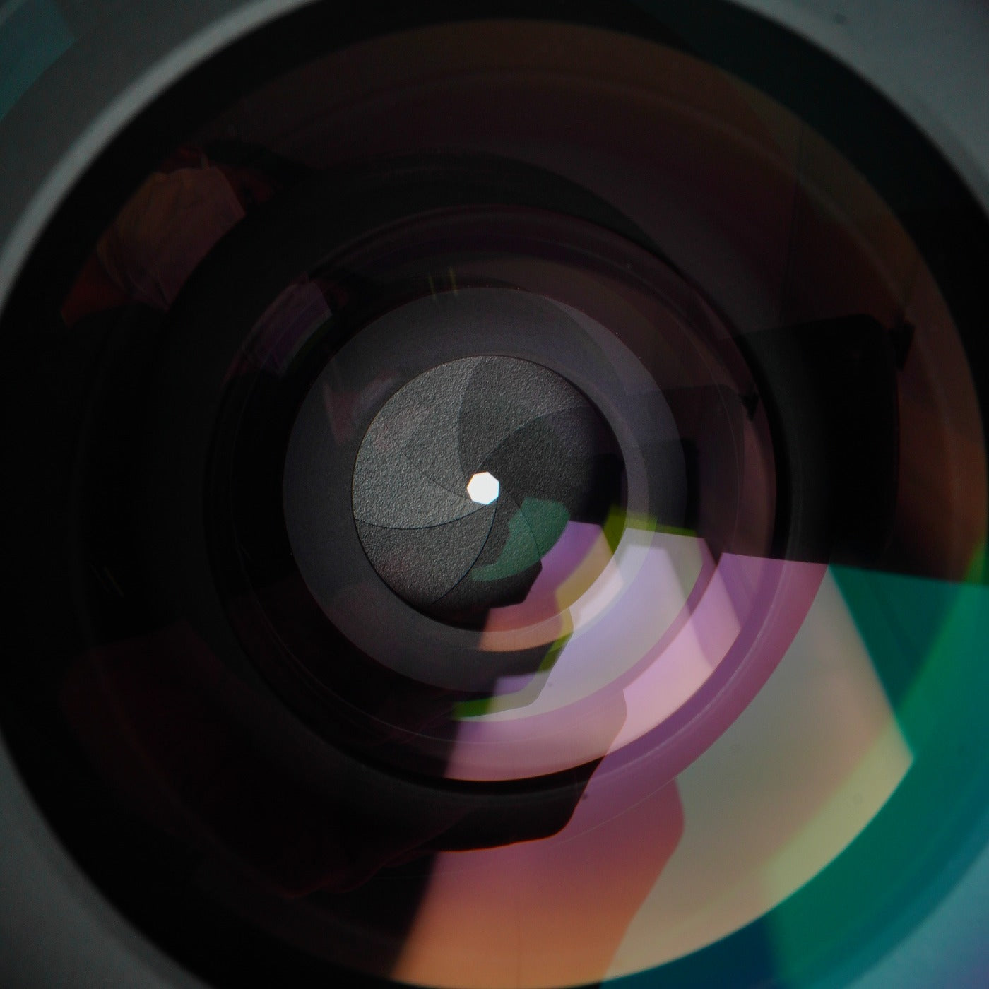 Nikon AF NIKKOR 24mm F/2.8 prime lens