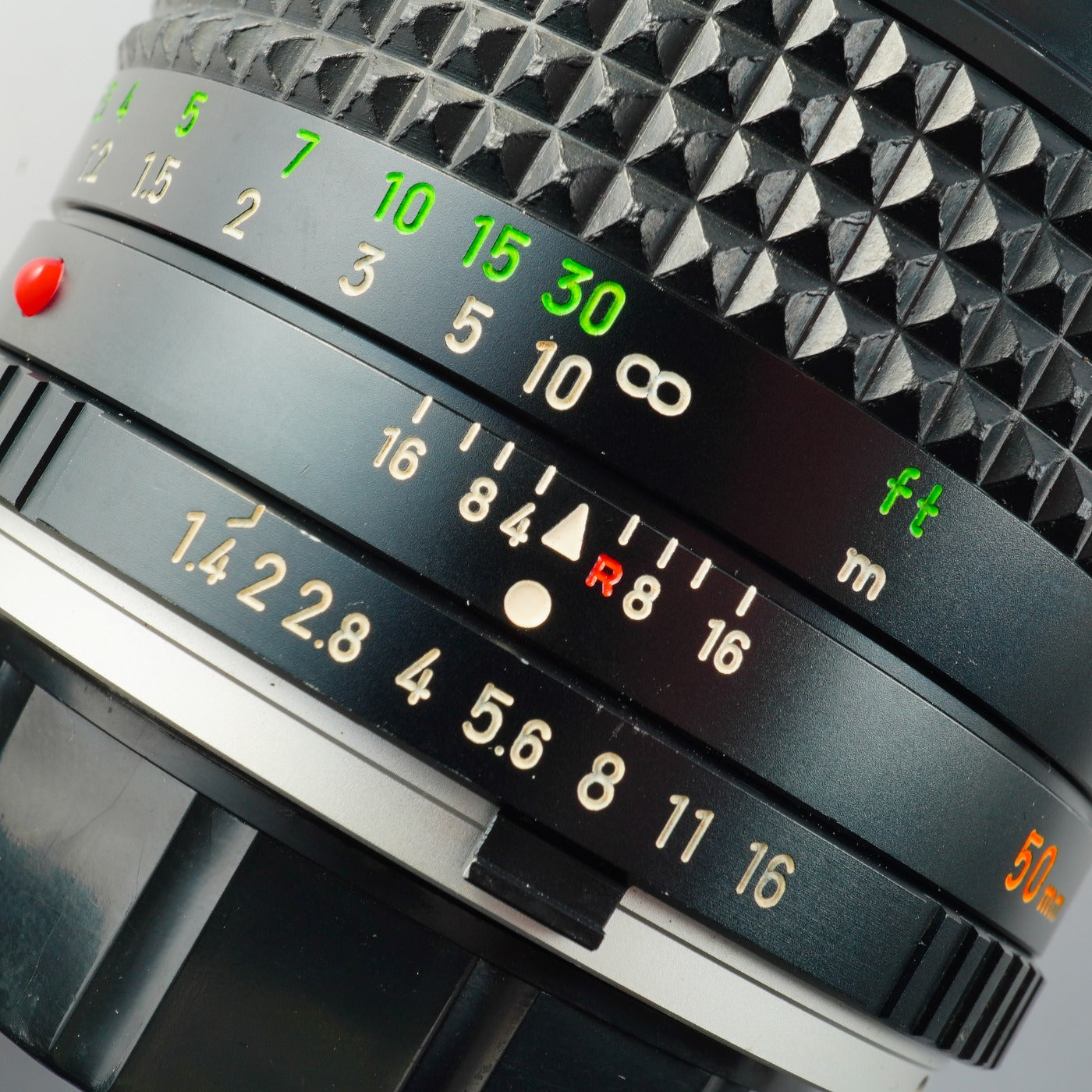 MINOLTA MC ROKKOR-PG 50mm F/1.4 prime lens