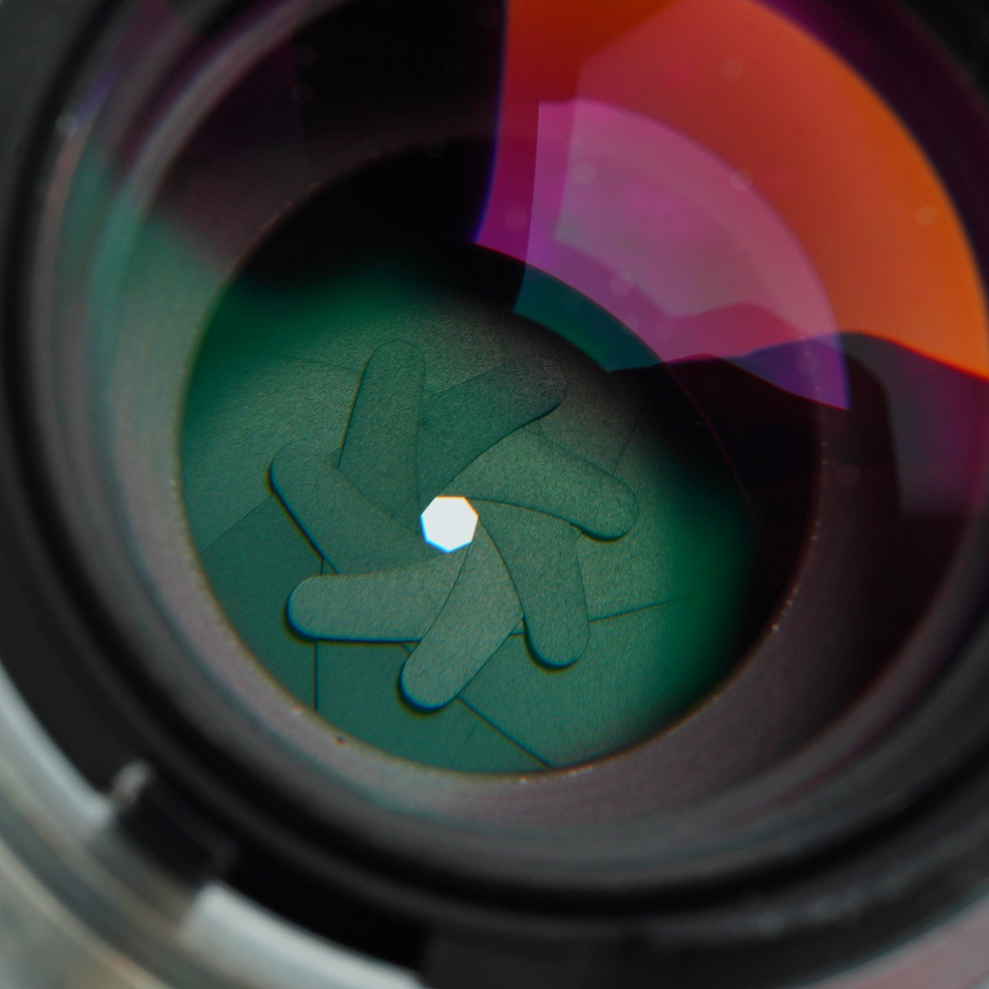 Nikon 非Ai NIKKOR-P.C Auto 105mm F/2.5 単焦点レンズ