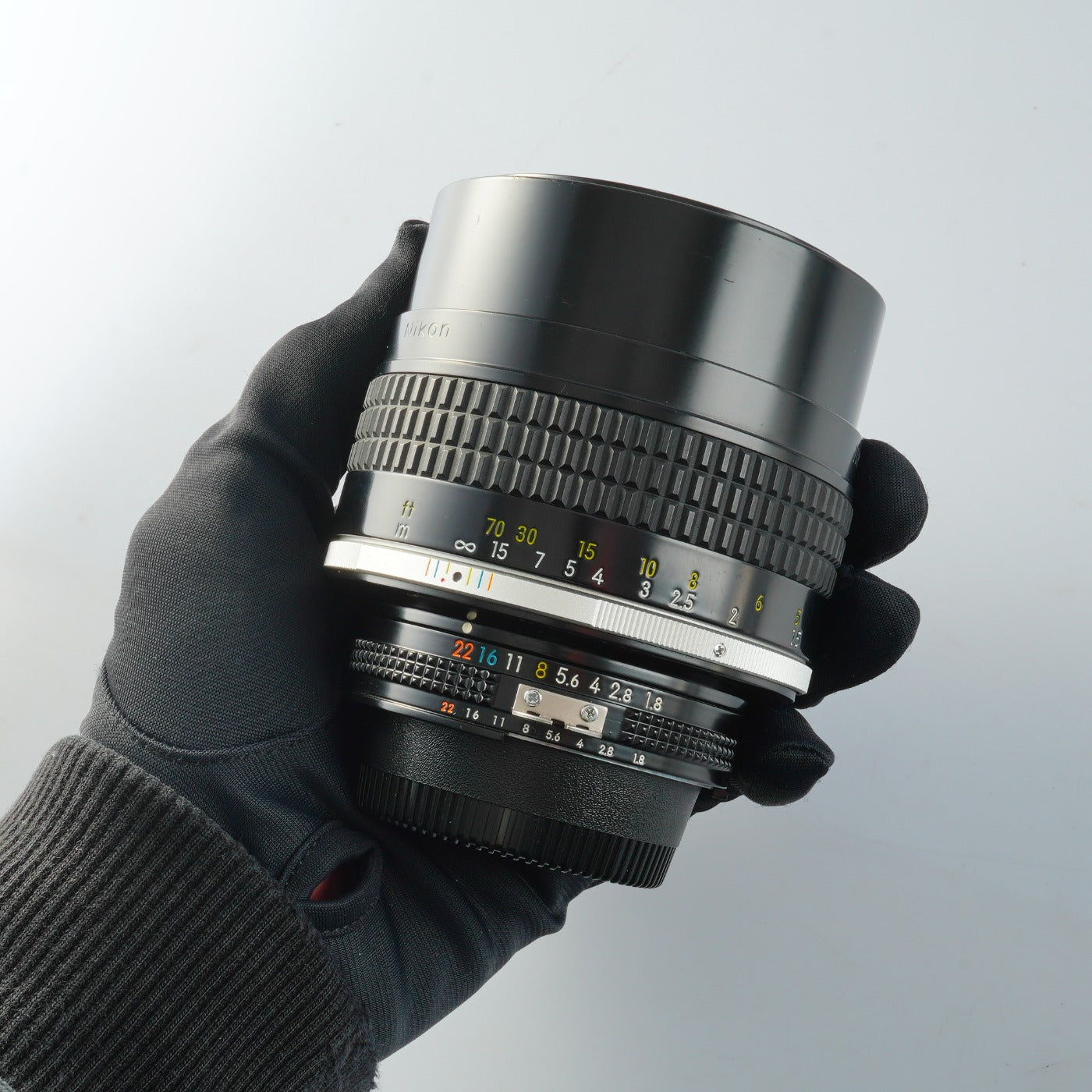 Nikon Ai-S NIKKOR 105mm F/1.8 Prime Lens