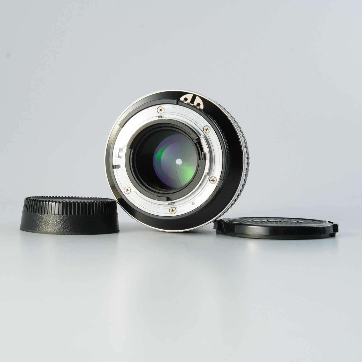 Nikon Ai-S NIKKOR 105mm F/1.8 Prime Lens