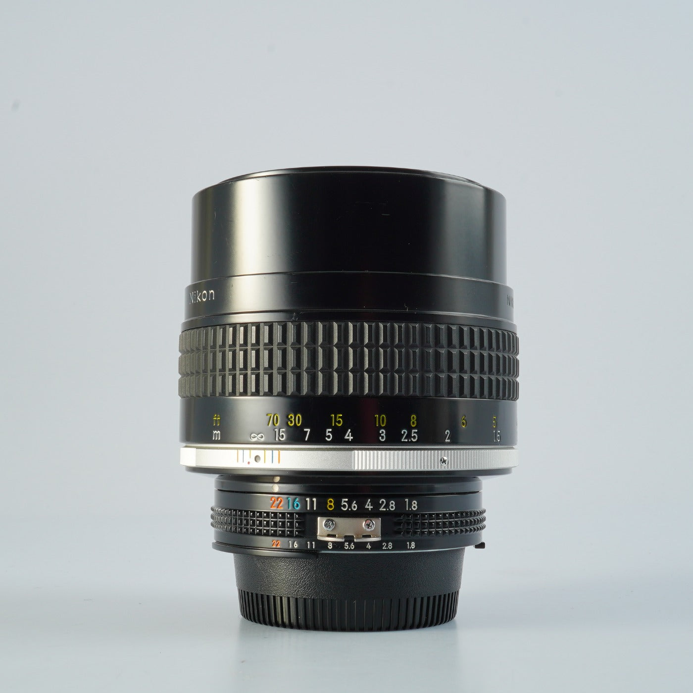 Nikon Ai-S NIKKOR 105mm F/1.8 Prime Lens