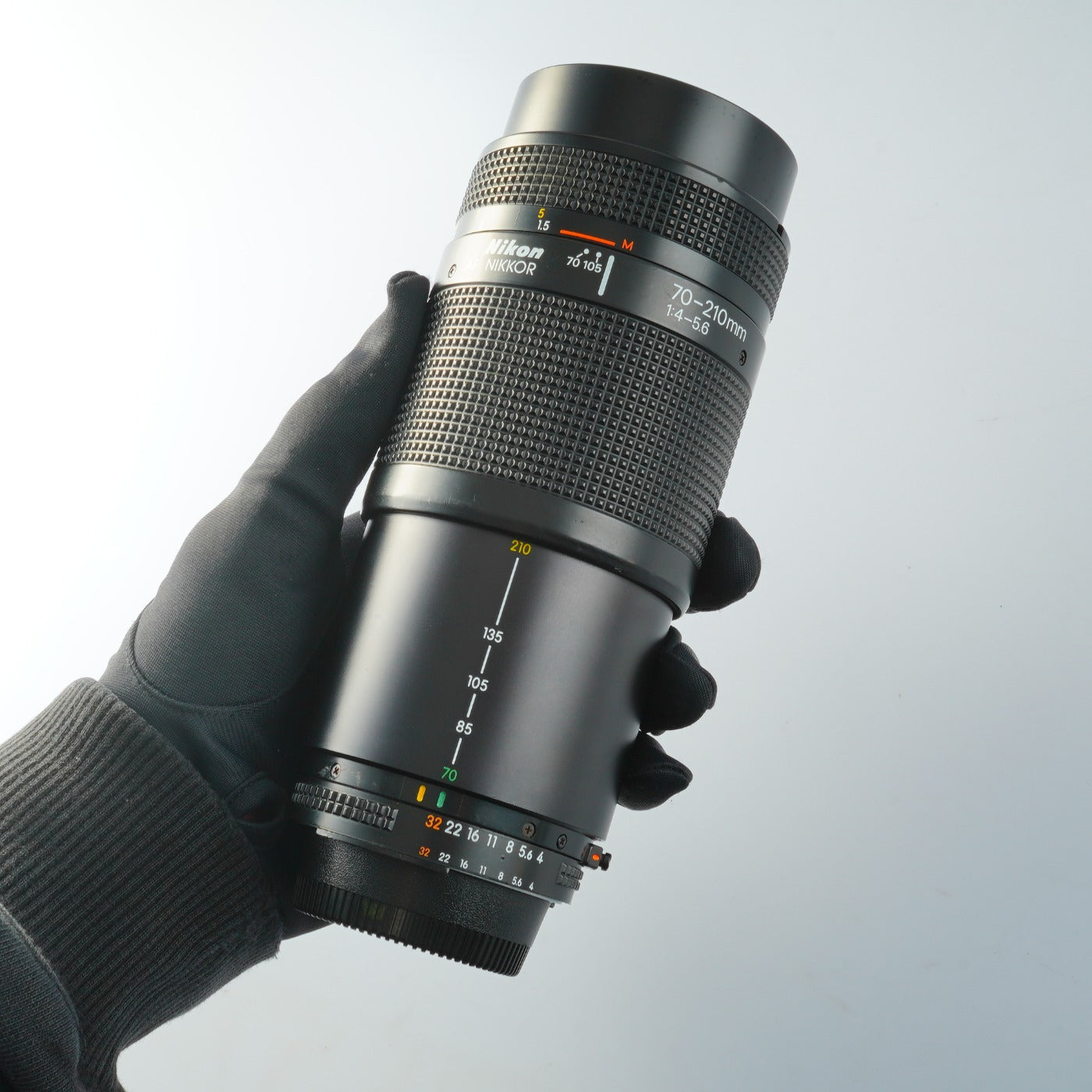 Nikon AF NIKKOR 70-210mm F/4-5.6 Zoom Lens