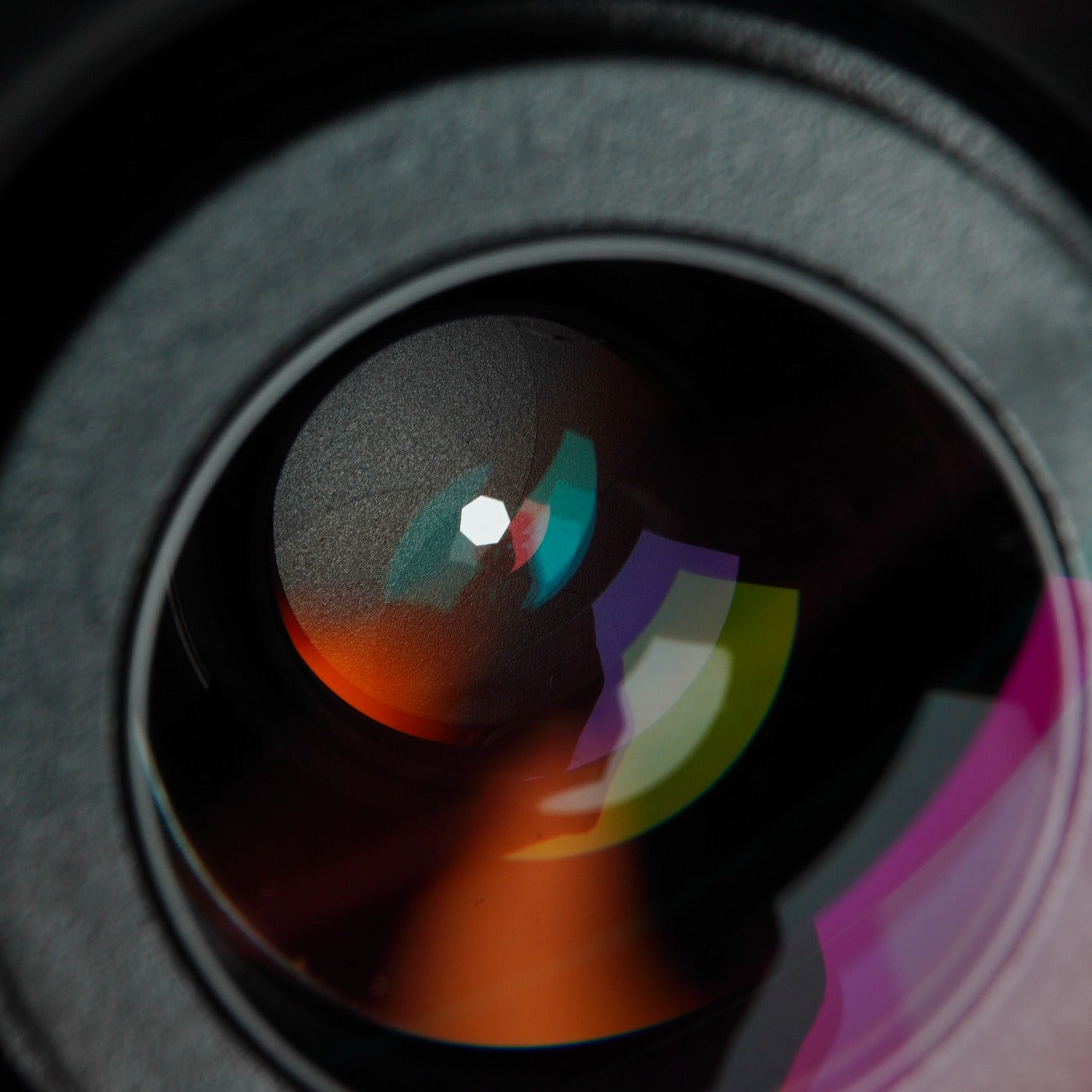 Nikon AF NIKKOR 70-210mm F/4-5.6 Zoom Lens