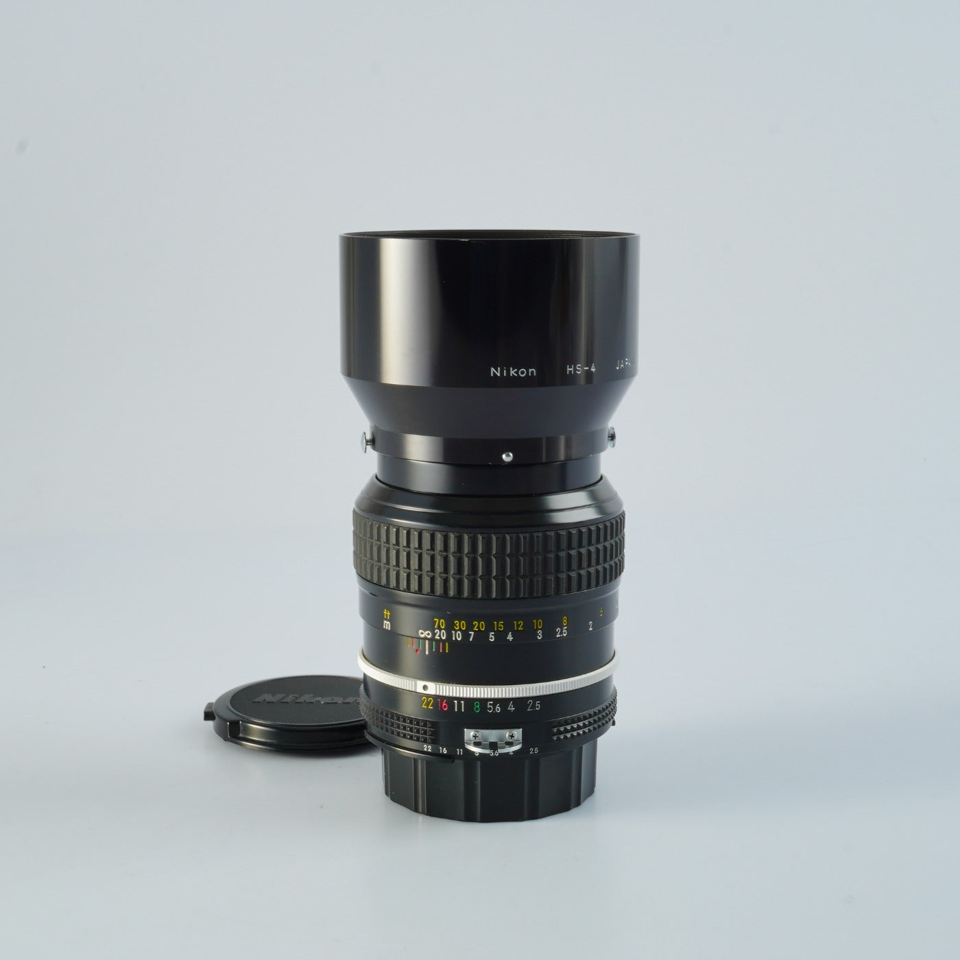Nikon Ai NIKKOR 105mm F/2.5 prime lens