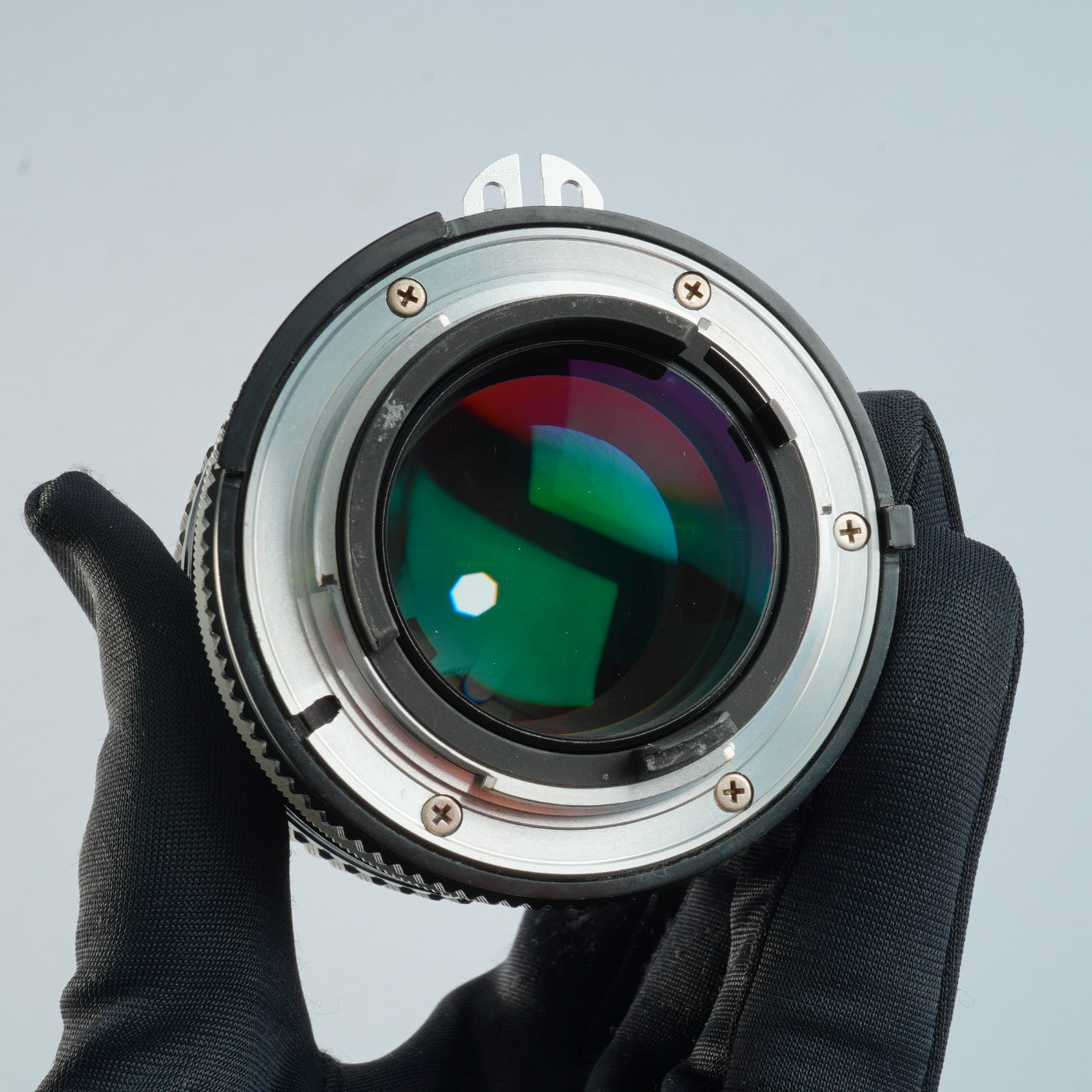 Nikon Ai NIKKOR 105mm F/2.5 prime lens