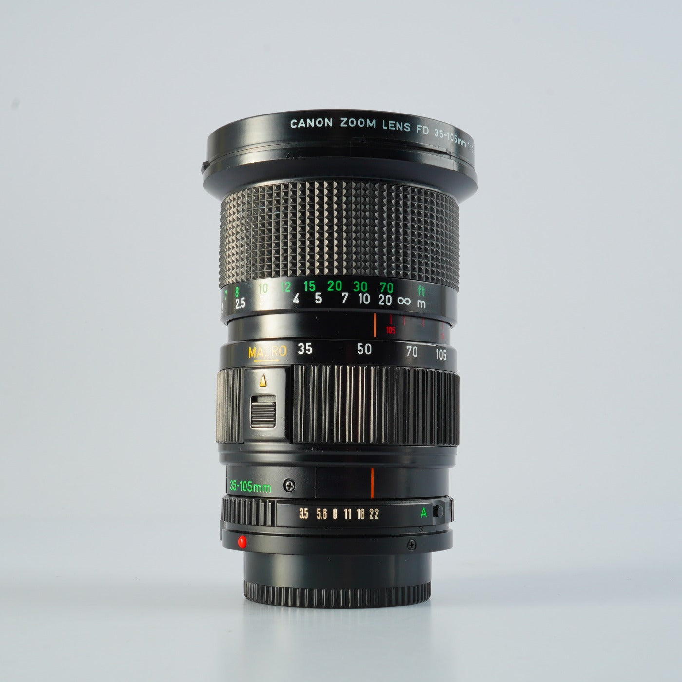 Canon New FD 35-105mm F/3.5 Zoomobjektiv