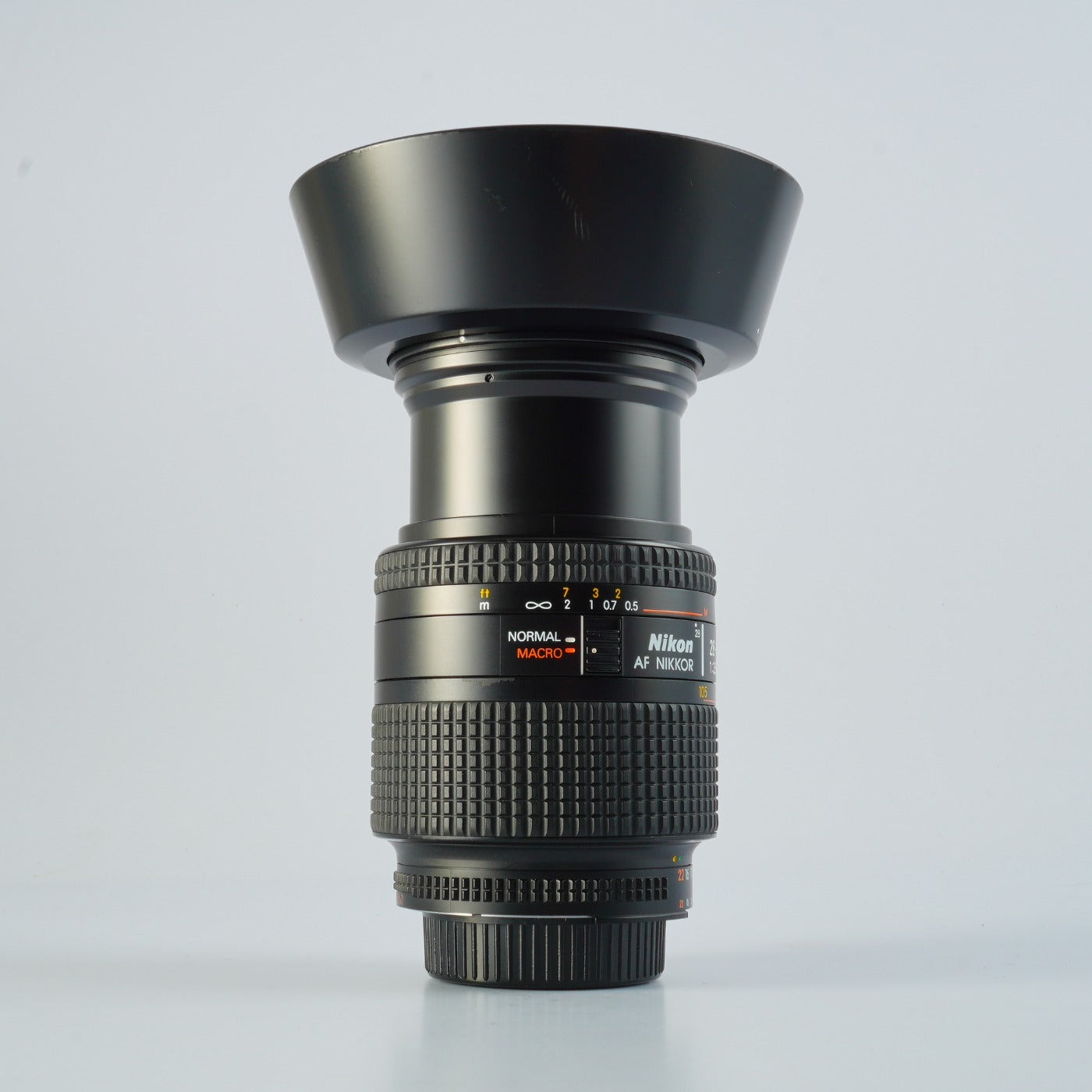 Nikon AF NIKKOR 28-105mm F/3.5-4.5 D Zoom Lens