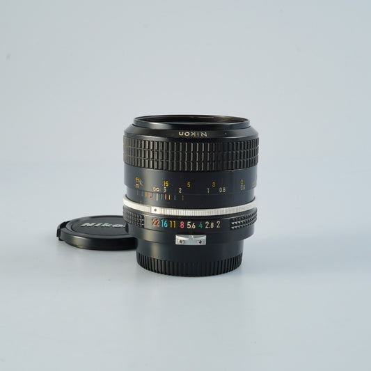 Nikon non-Ai NIKKOR 35mm F/2 prime lens