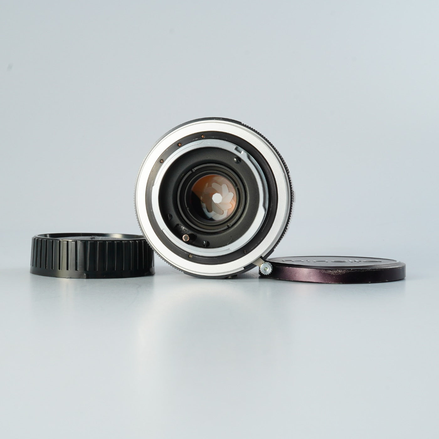MINOLTA Auto Tele Rokkor-QE 100mm F/3.5 prime lens