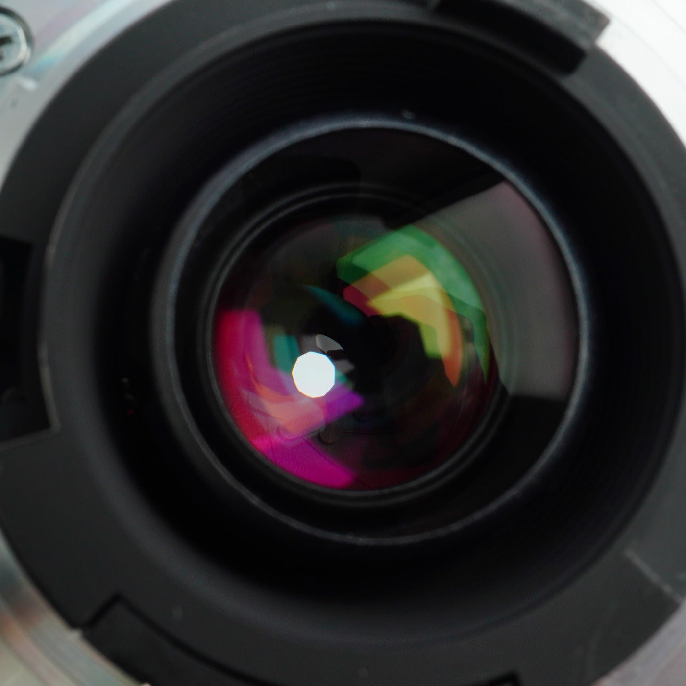 Nikon AF NIKKOR 28-105mm F/3.5-4.5 D Zoom Lens