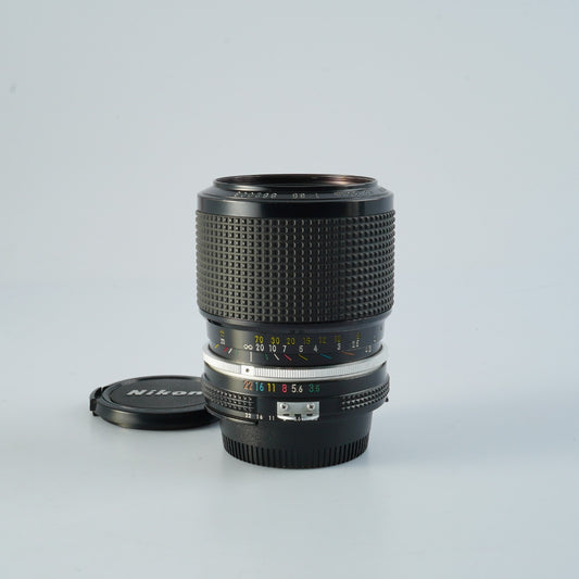 Nikon Ai Zoom-NIKKOR 43-86mm F/3.5 Zoom Lens