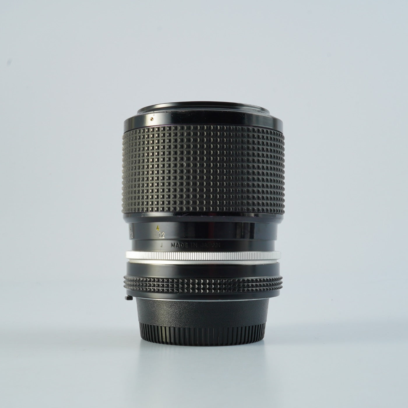 Nikon Ai Zoom-NIKKOR 43-86mm F/3.5 Zoom Lens