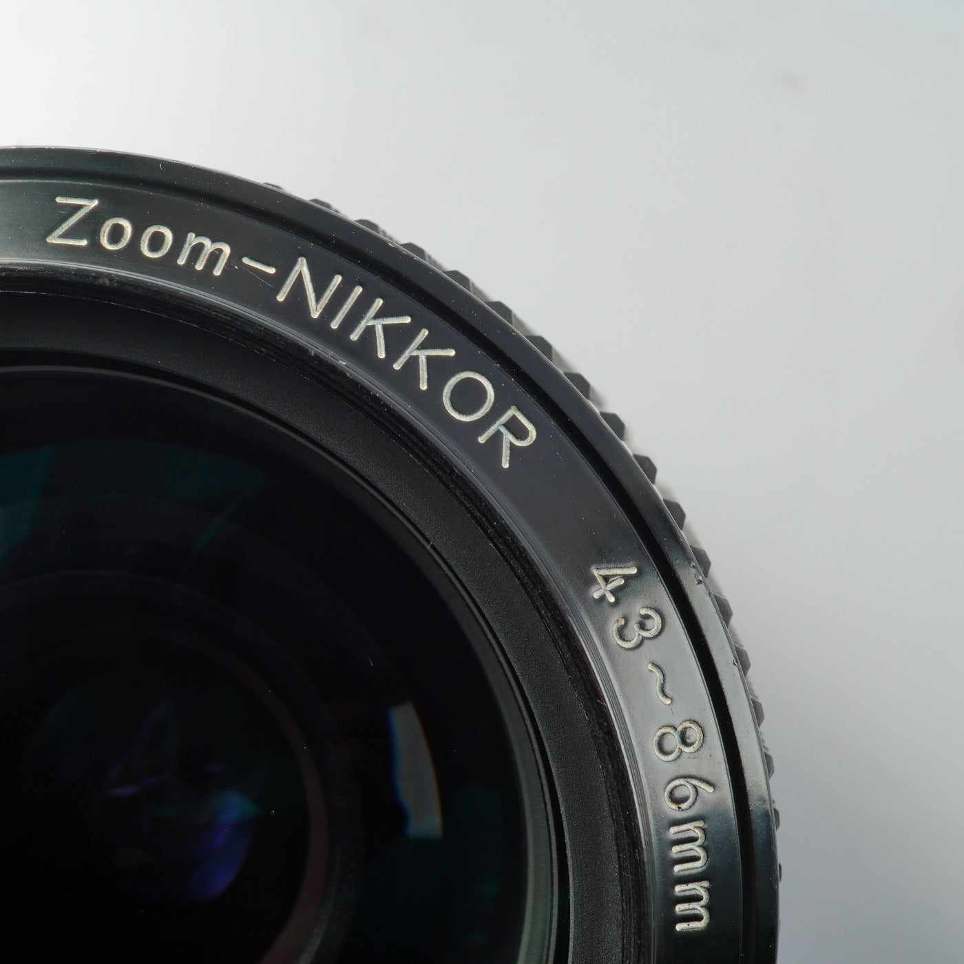 Nikon Ai Zoom-NIKKOR 43-86mm F/3.5 Zoom Lens