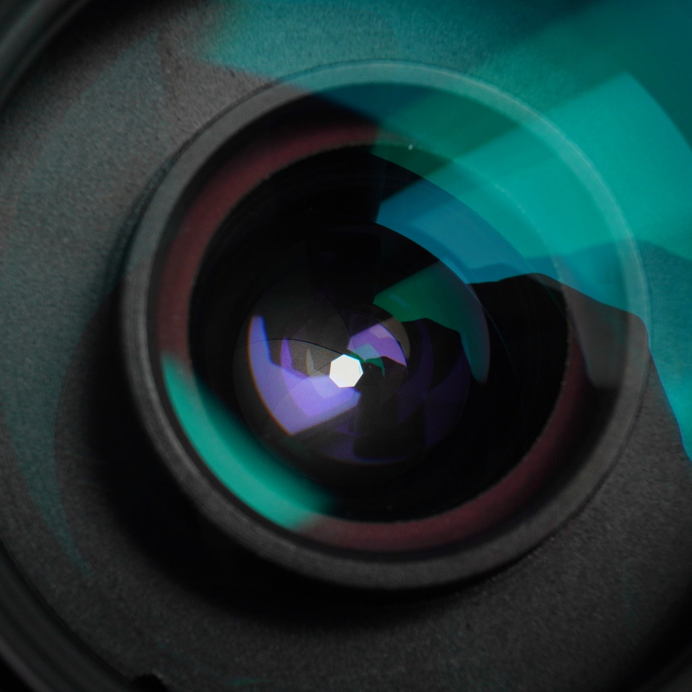 Nikon Ai Zoom-NIKKOR 43-86mm F/3.5 Zoom Lens