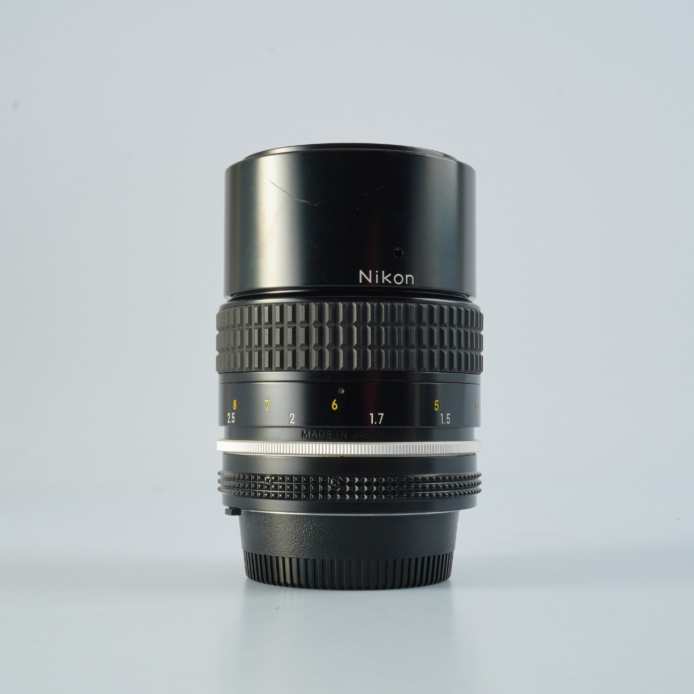 Nikon Ai NIKKOR 135mm F/2.8 prime lens