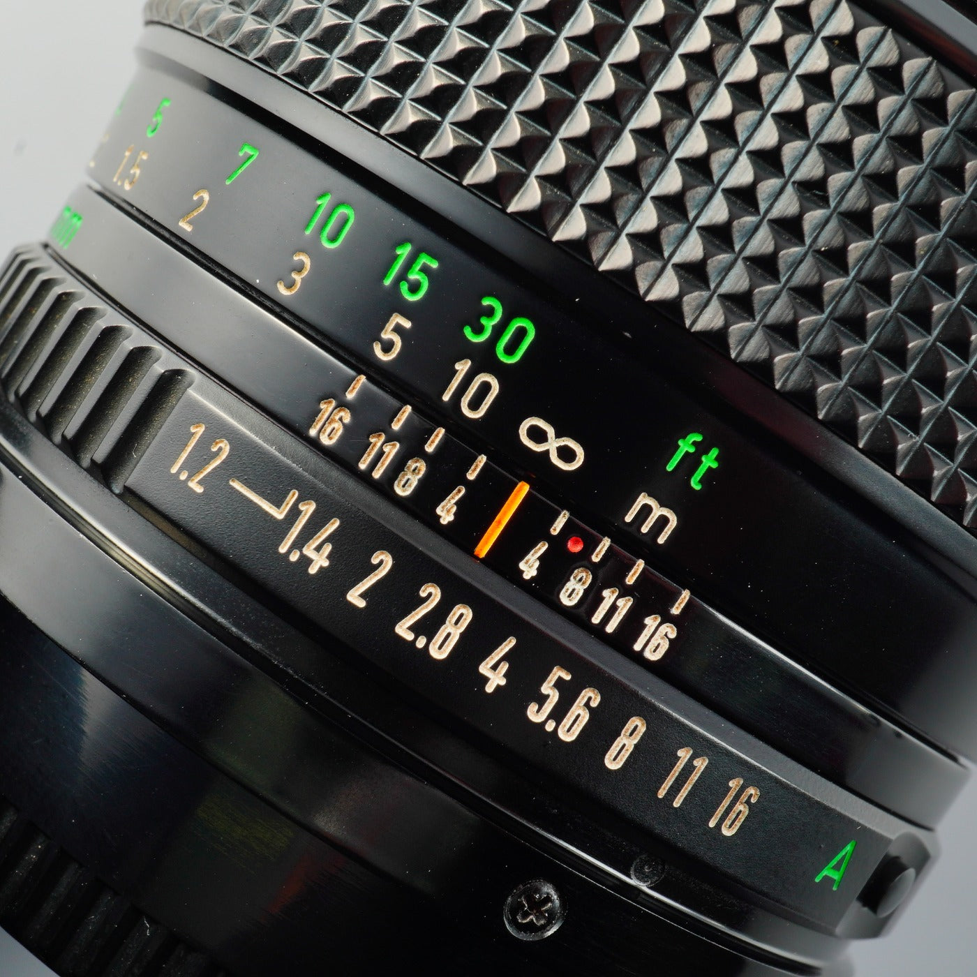 Canon New FD NFD 50mm F/1.2 Festbrennweitenobjektiv