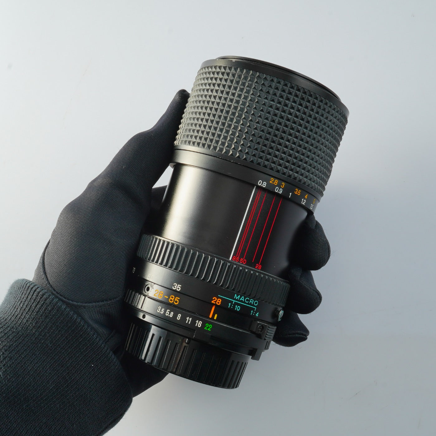 MINOLTA MD Zoom 28-85mm F/3.5-4.6 Zoom Lens