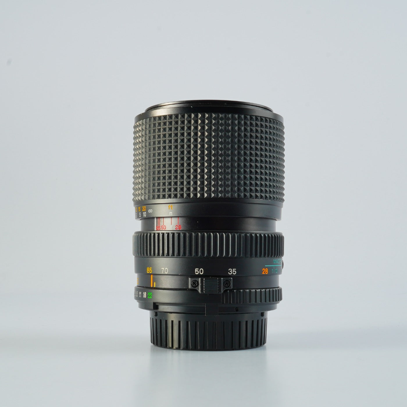 MINOLTA MD Zoom 28-85mm F/3.5-4.6 Zoom Lens