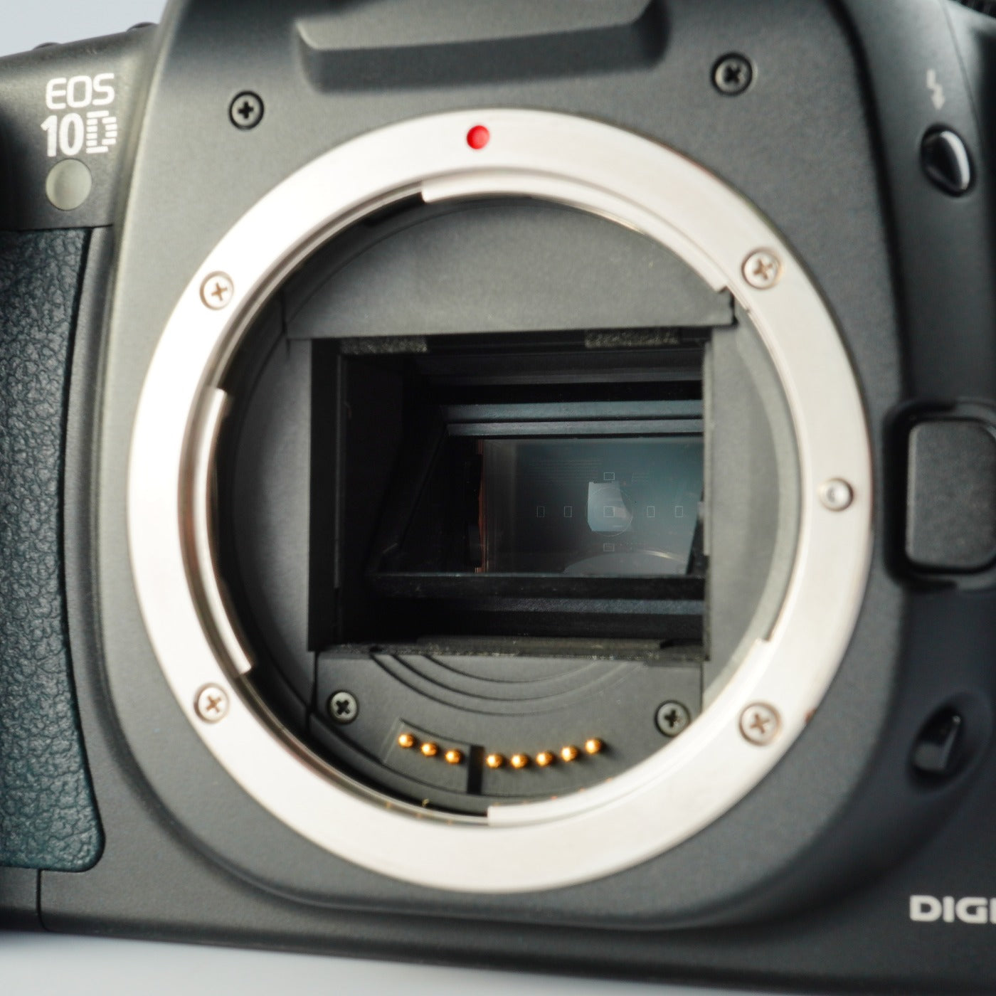 Canon EOS 10D + EF 28-80mm F/3.5-5.6 II + CF 2GB Digitale Spiegelreflexkamera
