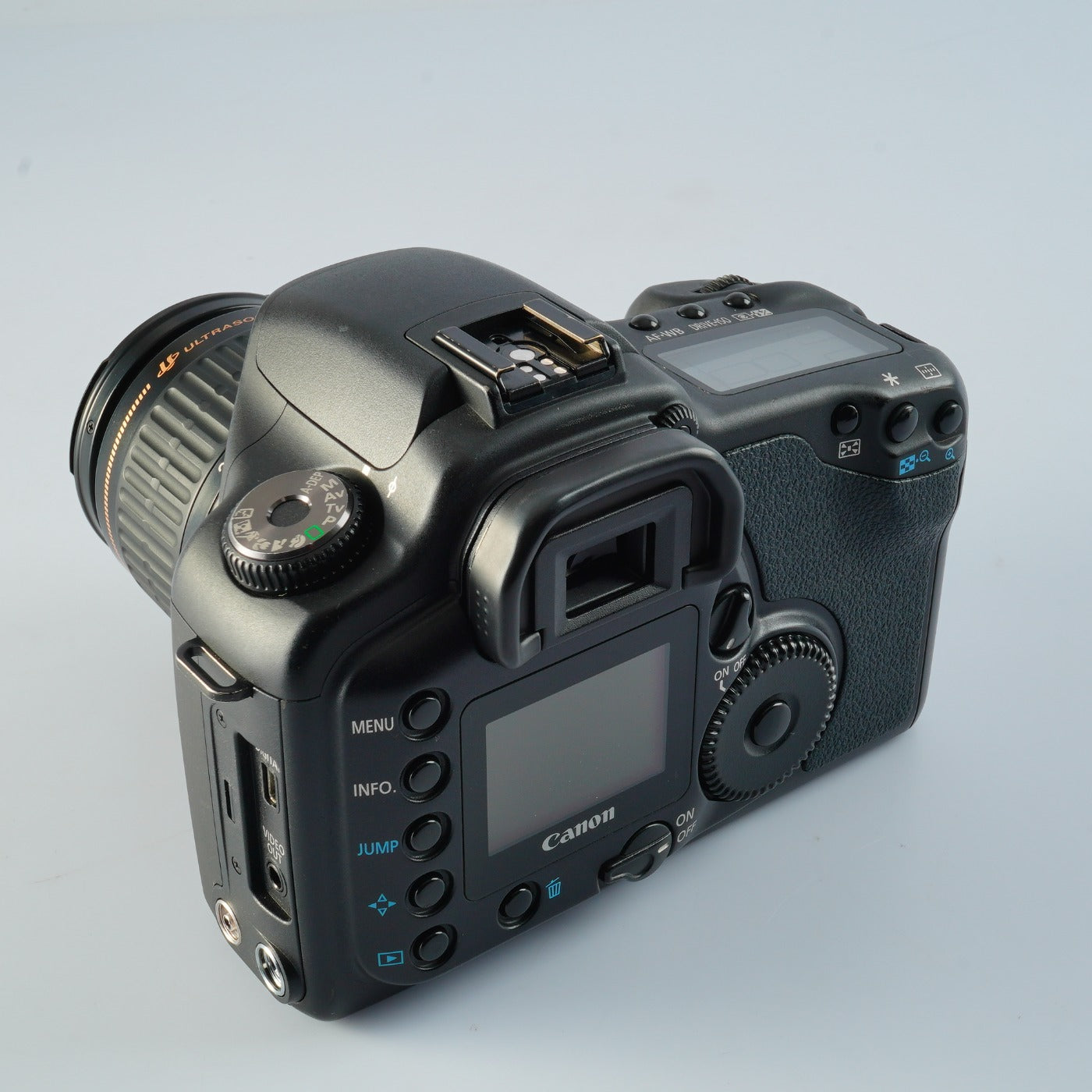Canon EOS 10D + EF 28-80mm F/3.5-5.6 II + CF 2GB Digitale Spiegelreflexkamera