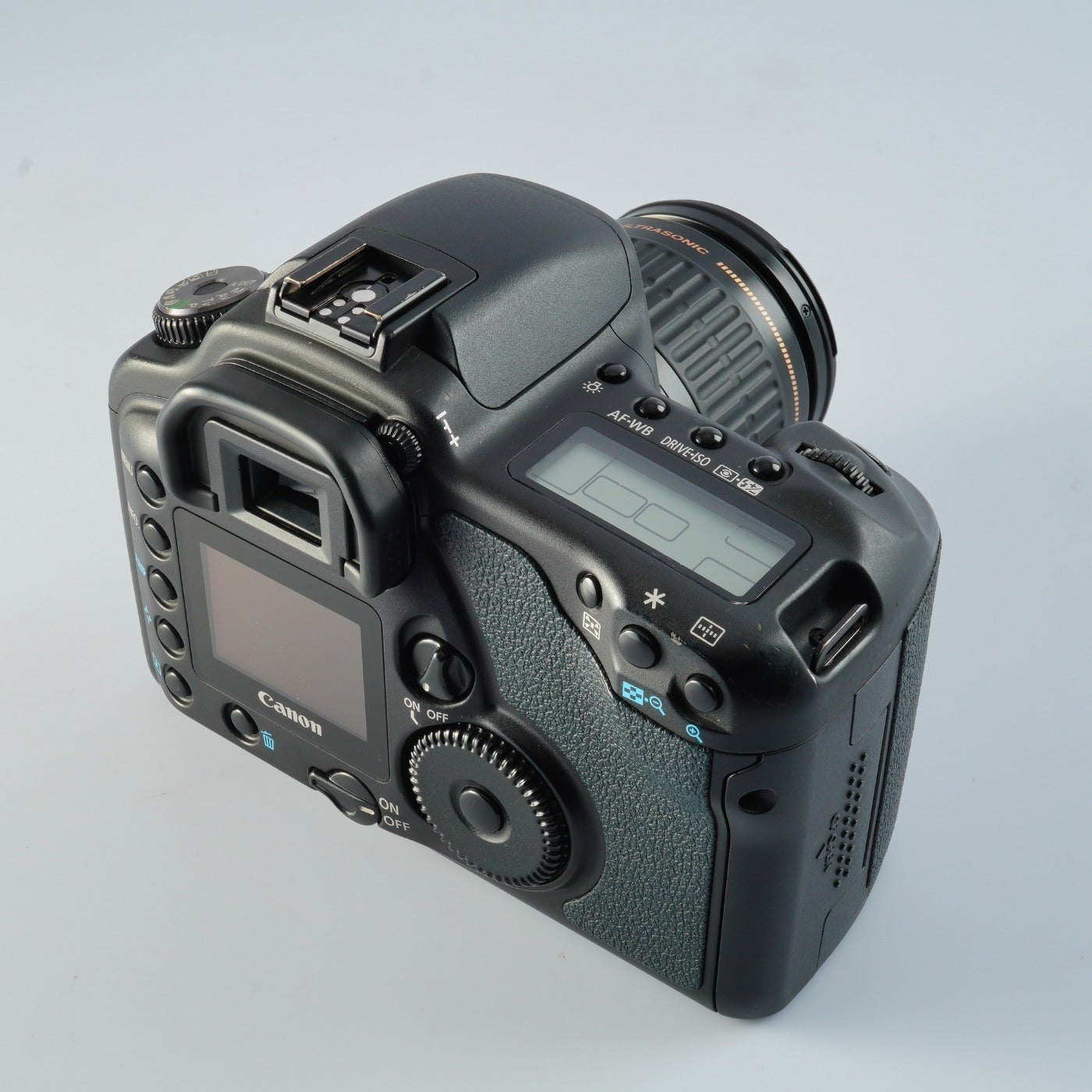 Canon EOS 10D + EF 28-80mm F/3.5-5.6 II + CF 2GB Digitale Spiegelreflexkamera