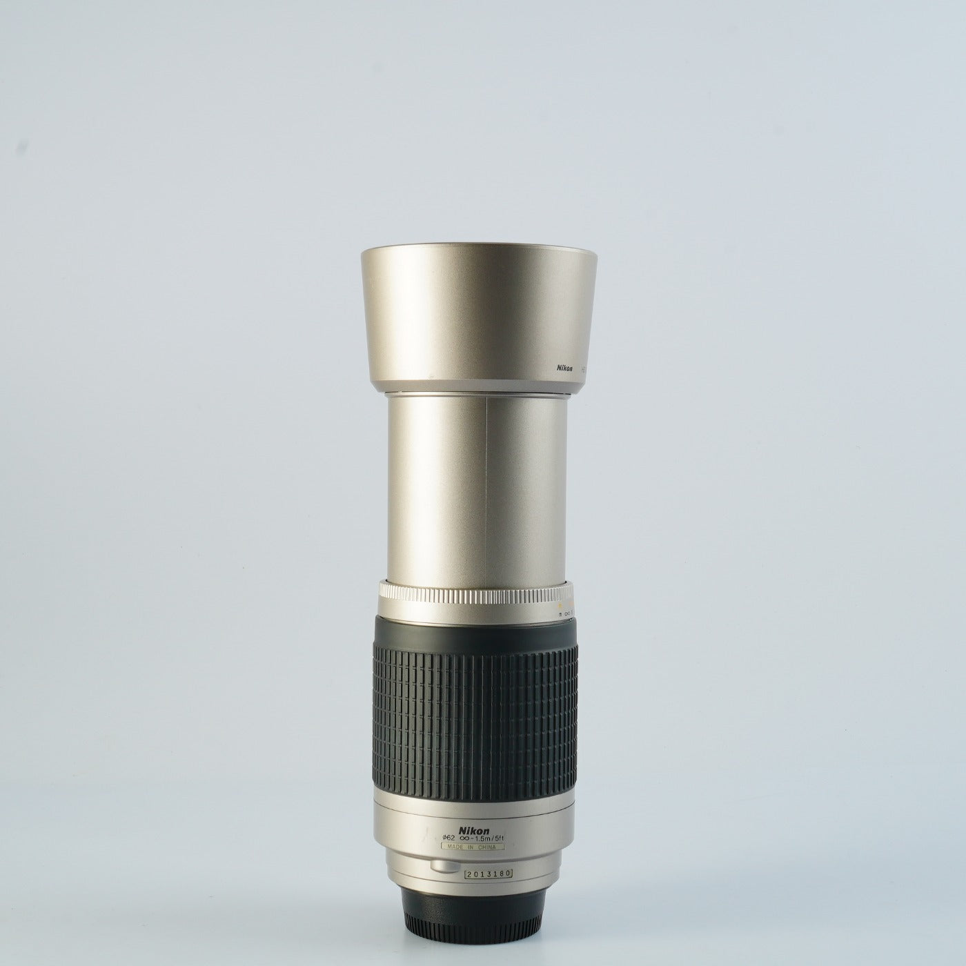 Nikon AF NIKKOR 70-300mm F/4-5.6 G Silver Zoom Lens