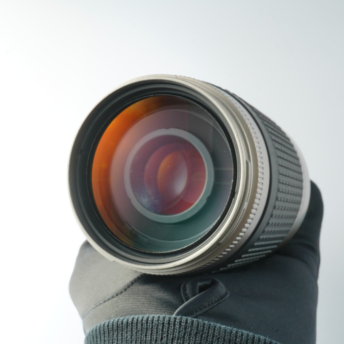 Nikon AF NIKKOR 70-300mm F/4-5.6 G Silver Zoom Lens