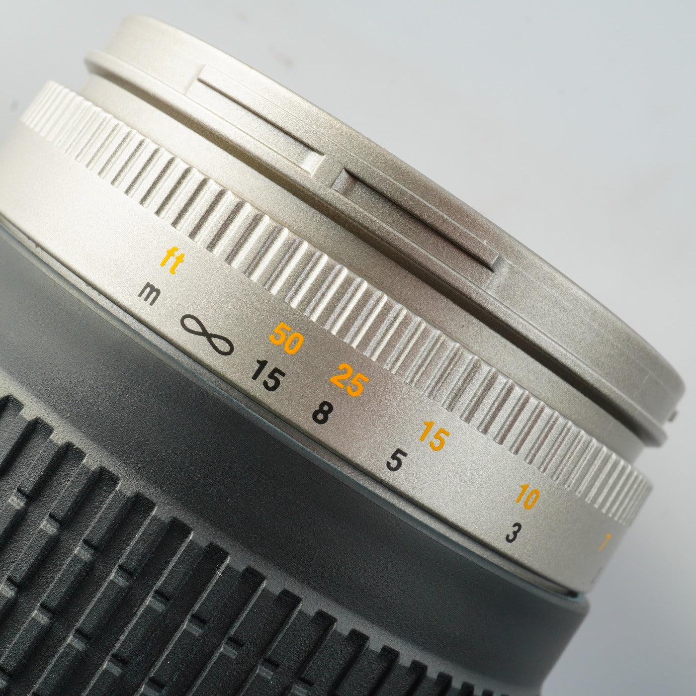 Nikon AF NIKKOR 70-300mm F/4-5.6 G Silver Zoom Lens