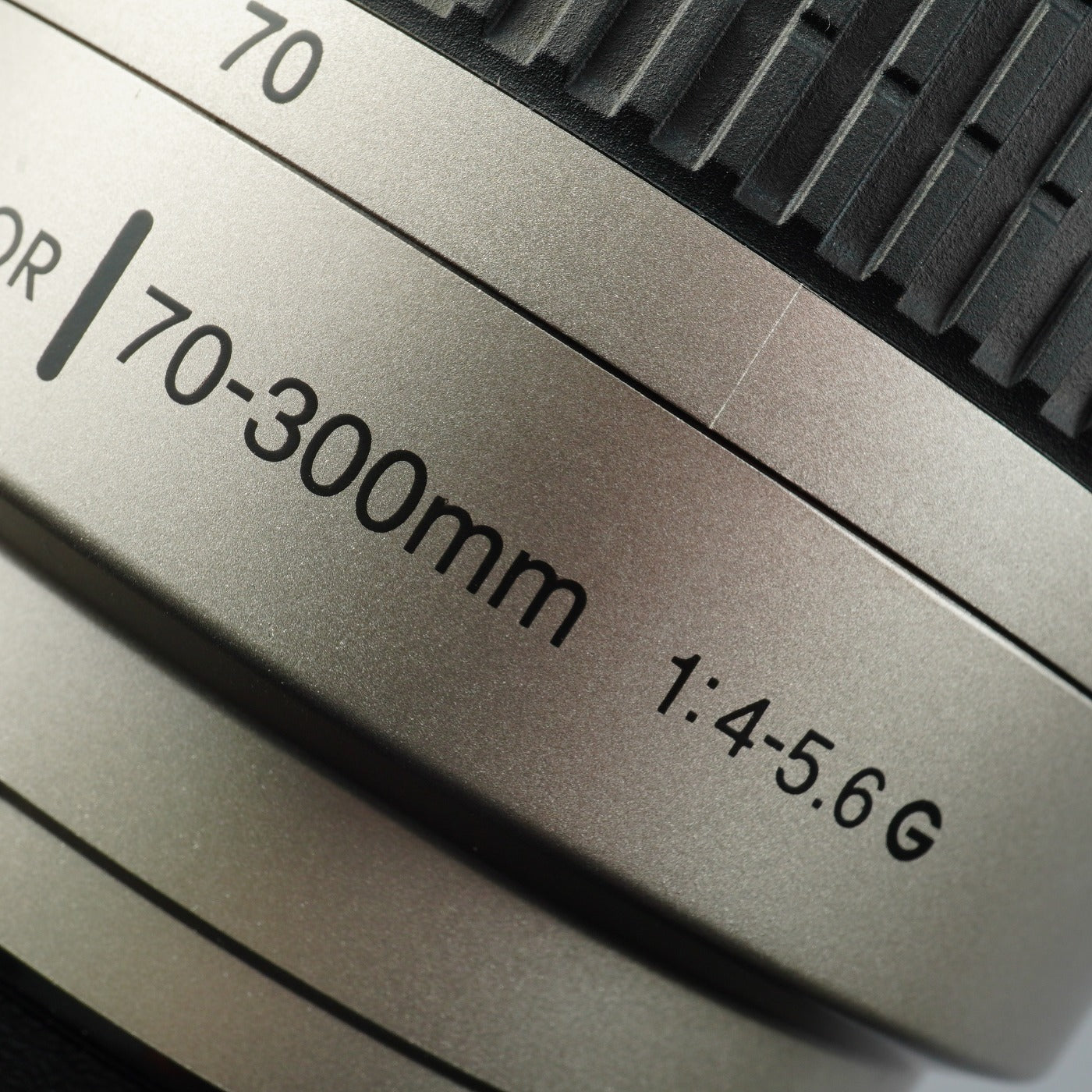 Nikon AF NIKKOR 70-300mm F/4-5.6 G Silver Zoom Lens