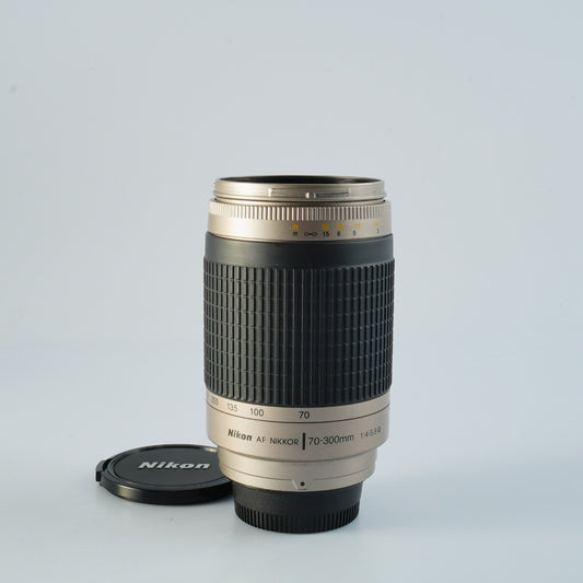 Nikon AF NIKKOR 70-300mm F/4-5.6 G Silver Zoom Lens