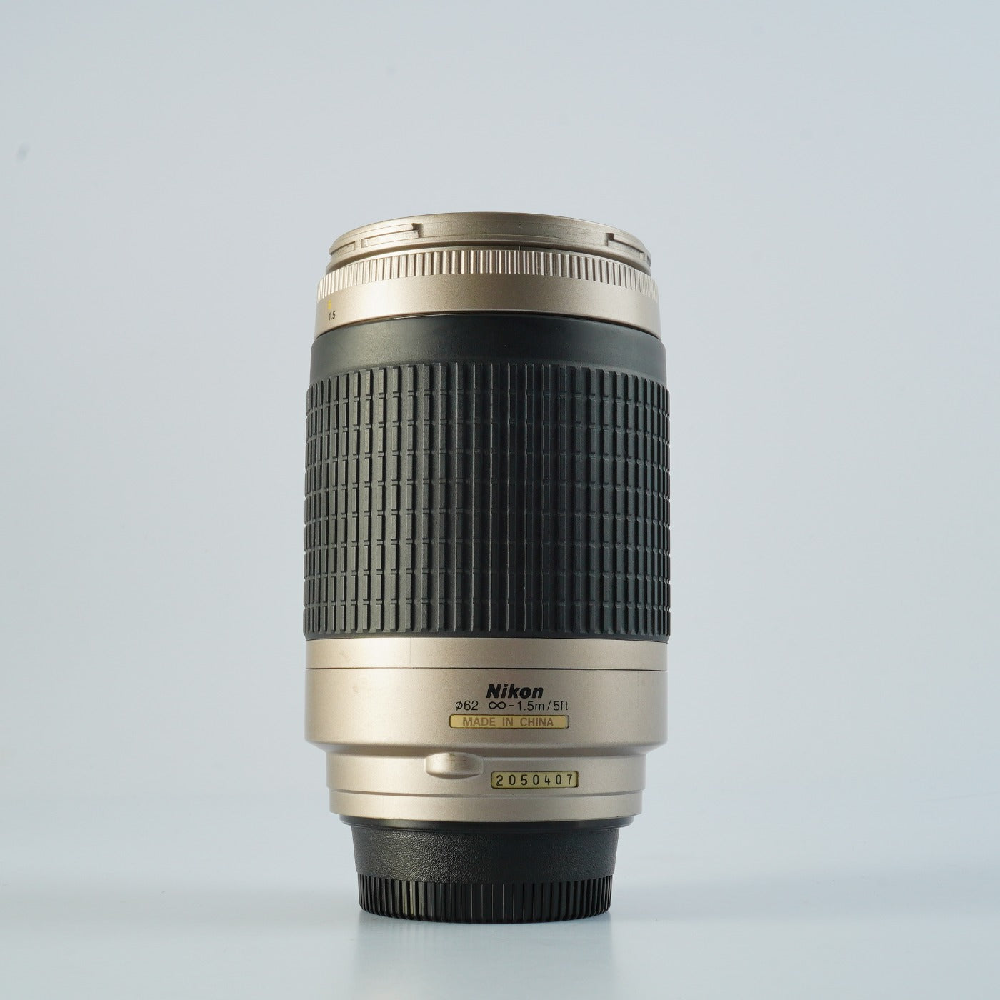 Nikon AF NIKKOR 70-300mm F/4-5.6 G Silver Zoom Lens