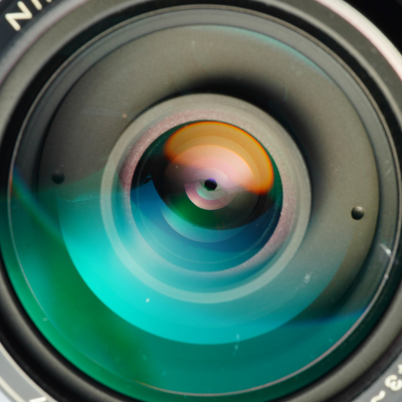 Nikon Ai Zoom-NIKKOR 43-86mm F/3.5 Zoom Lens