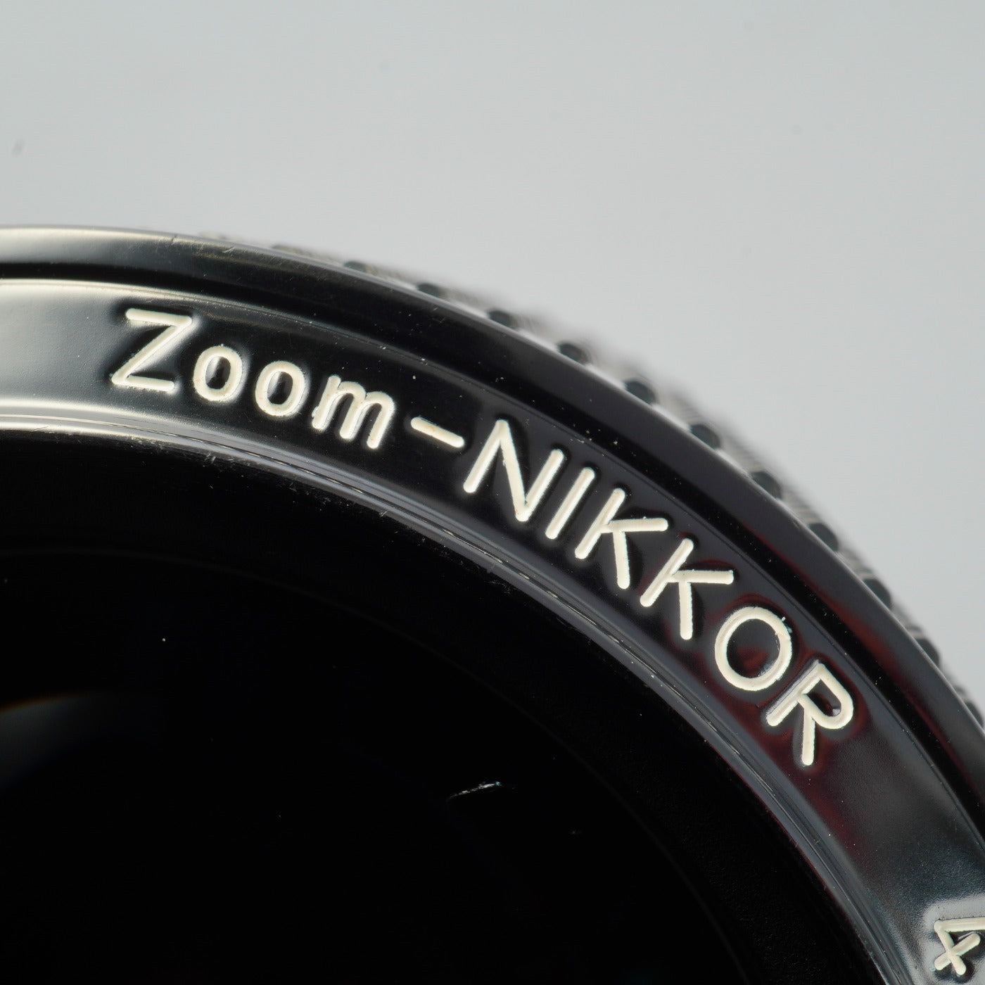 Nikon Ai Zoom-NIKKOR 43-86mm F/3.5 Zoom Lens