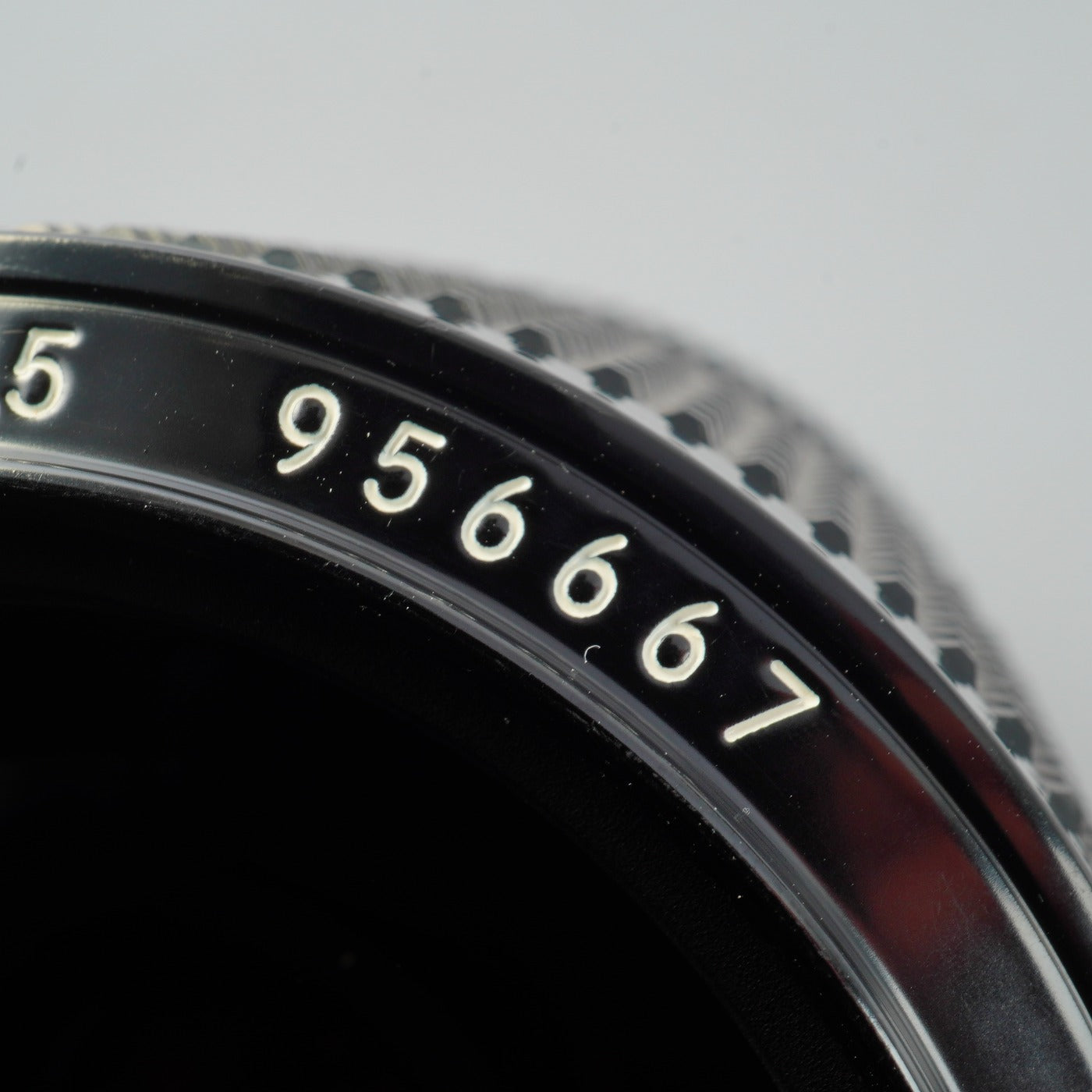 Nikon Ai Zoom-NIKKOR 43-86mm F/3.5 Zoom Lens