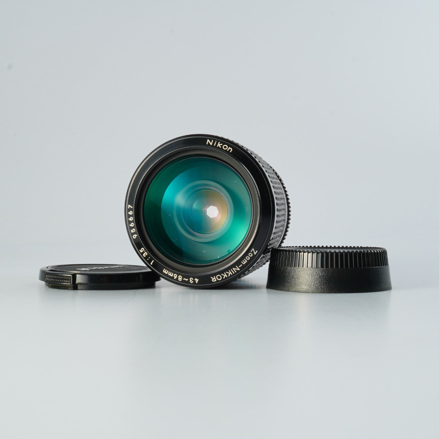 Nikon Ai Zoom-NIKKOR 43-86mm F/3.5 Zoom Lens