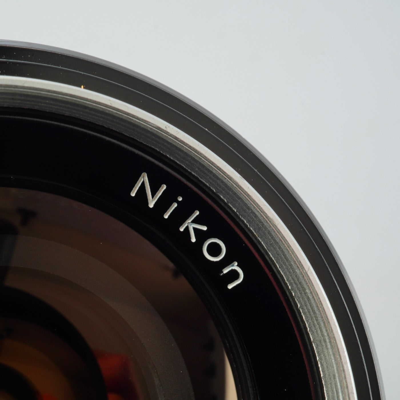 Nikon Ai Zoom-NIKKOR Auto 43-86mm F/3.5 Zoom Lens