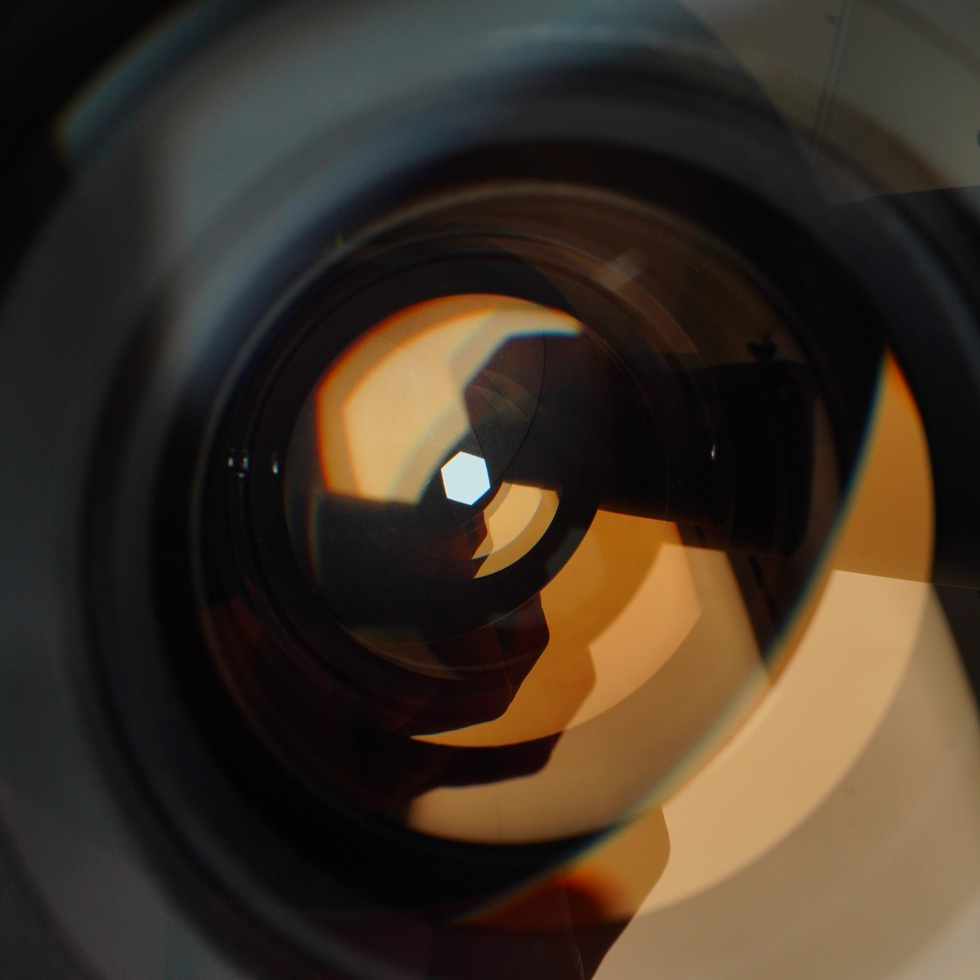 Nikon Ai Zoom-NIKKOR Auto 43-86mm F/3.5 Zoom Lens