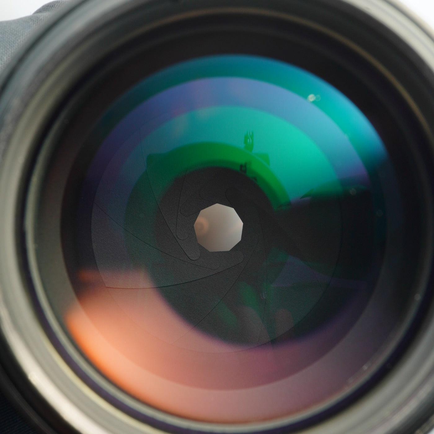 Nikon Ai NIKKOR 200mm F/4 prime lens