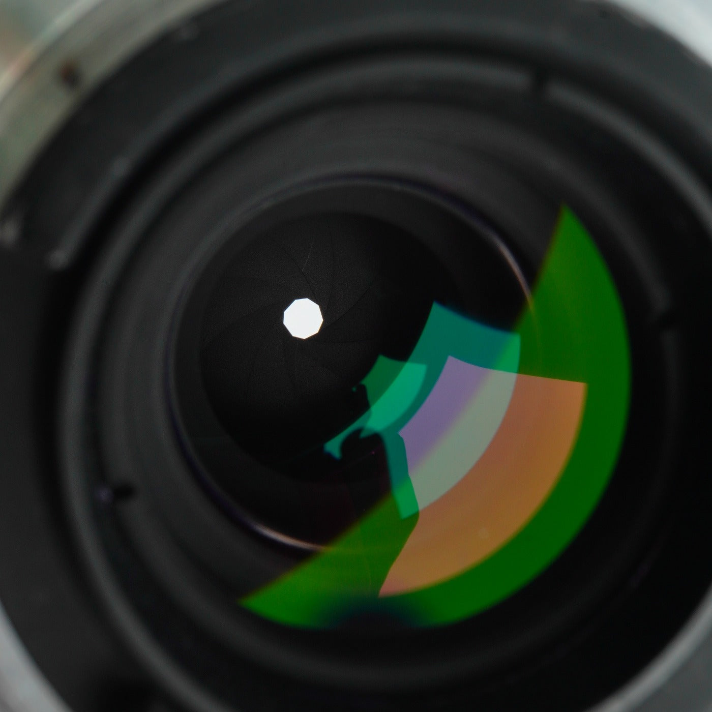 Nikon Ai NIKKOR 200mm F/4 prime lens