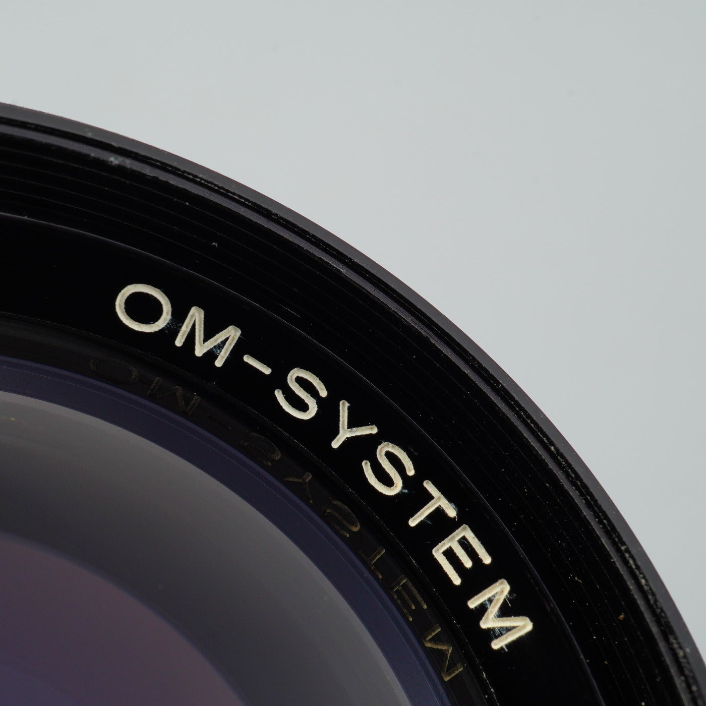 OLYMPUS OM-SYSTEM F.ZUIKO AUTO-T 200mm F/5 Einzelfokus-Objektiv
