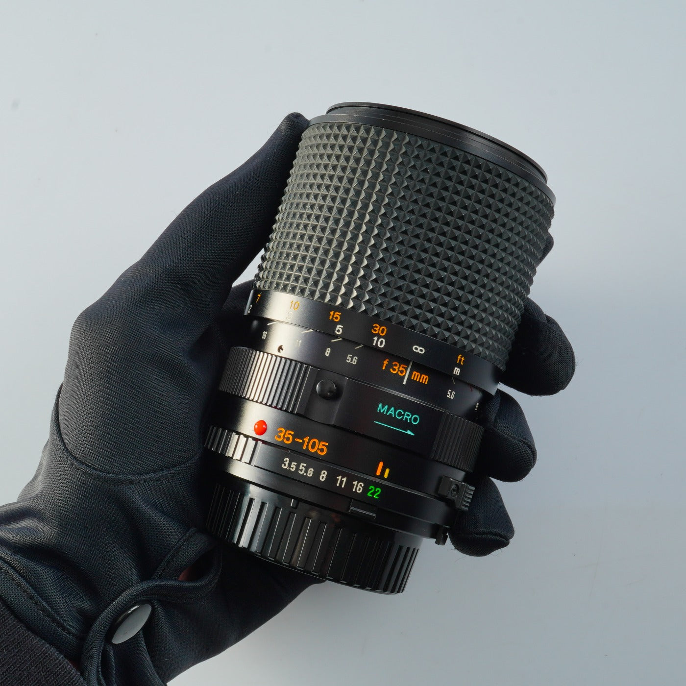 MINOLTA MD ZOOM 35-105mm F/3.5-4.5 Zoom Lens