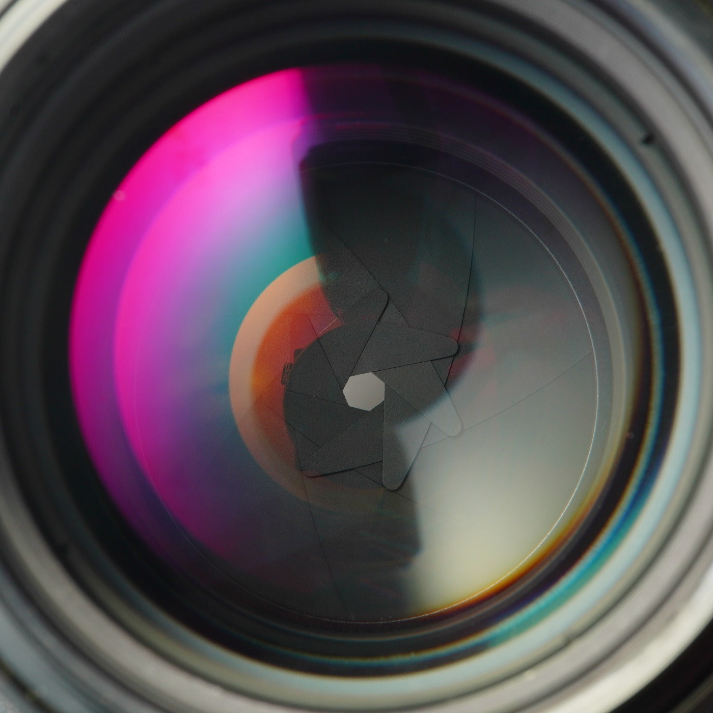 Nikon Ai NIKKOR 135mm F/2.8 prime lens