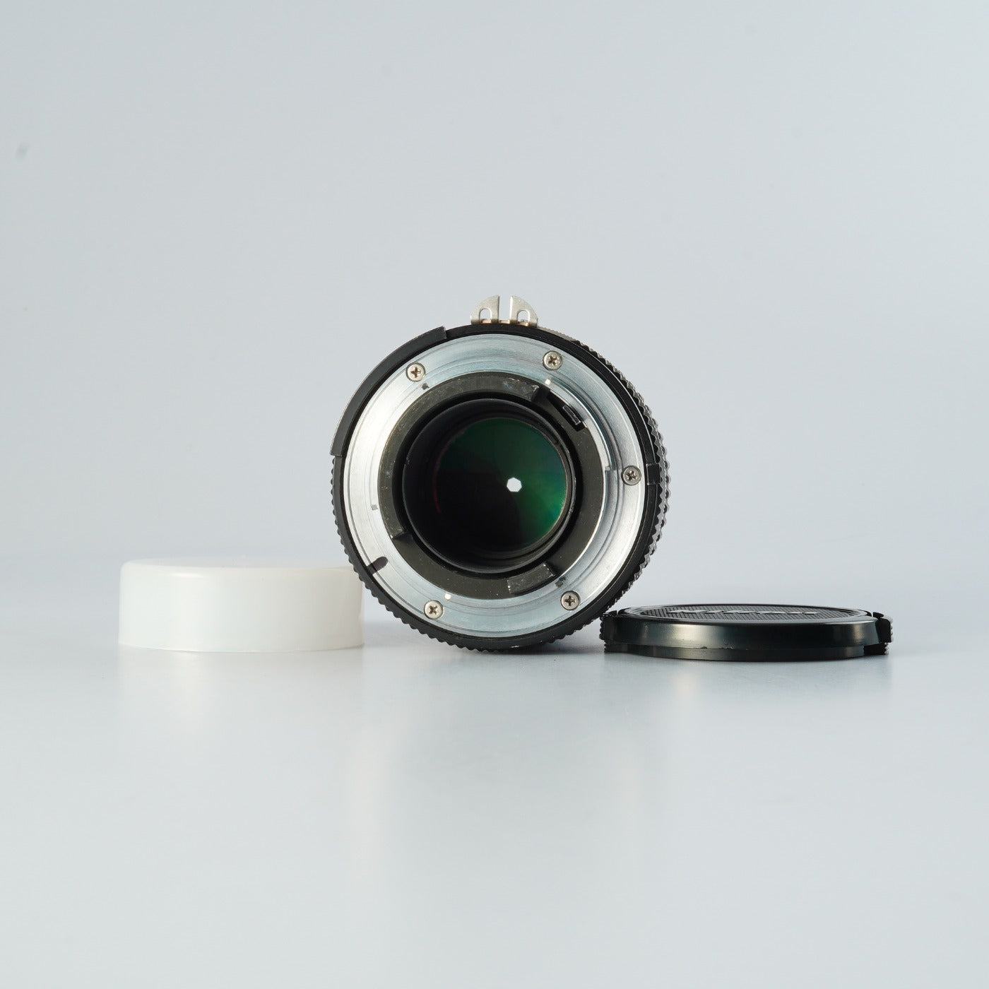 Nikon Ai NIKKOR 135mm F/2.8 prime lens