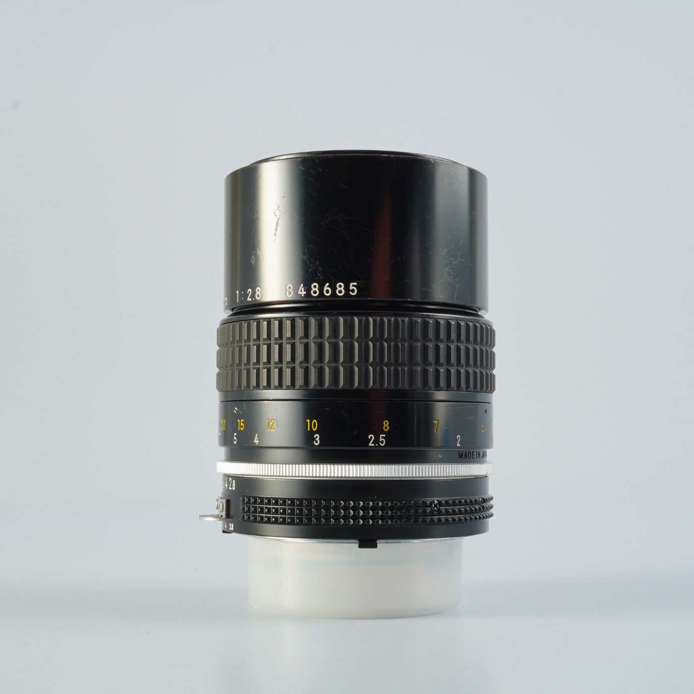 Nikon Ai NIKKOR 135mm F/2.8 prime lens