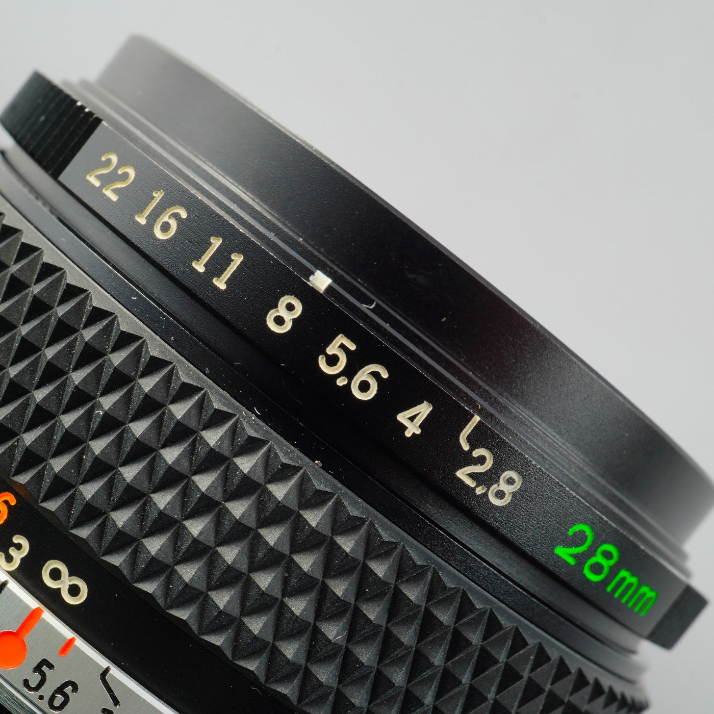 OLYMPUS OM-SYSTEM ZUIKO AUTO-W 28mm F/2.8 Festbrennweitenobjektiv