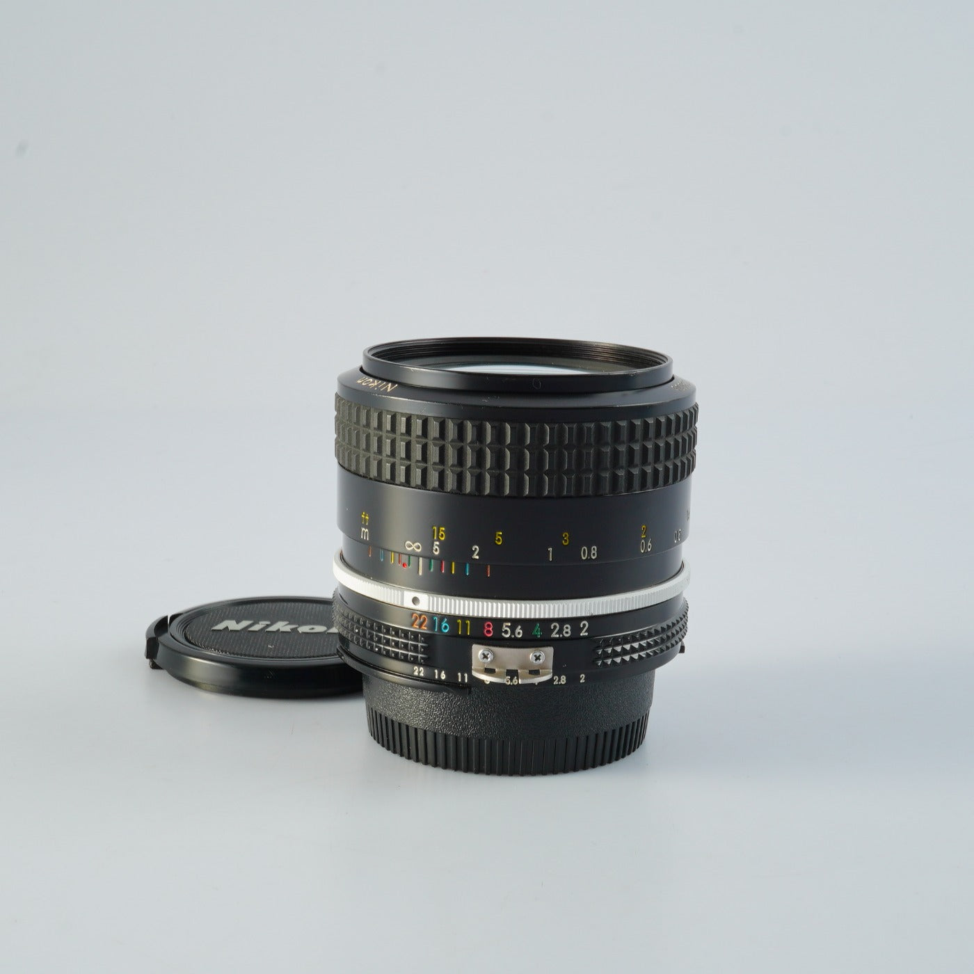 Nikon Ai NIKKOR 35mm F/2 prime lens