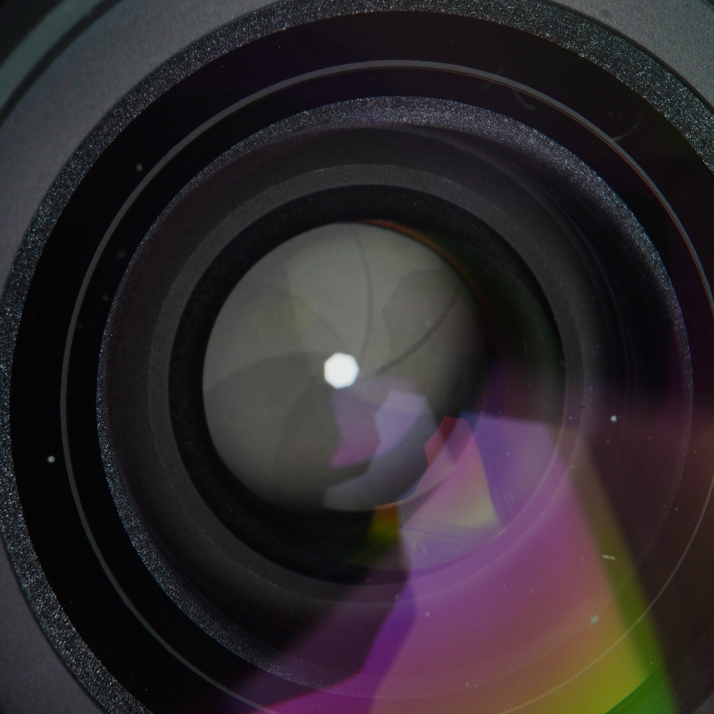 Nikon Ai NIKKOR 35mm F/2 prime lens