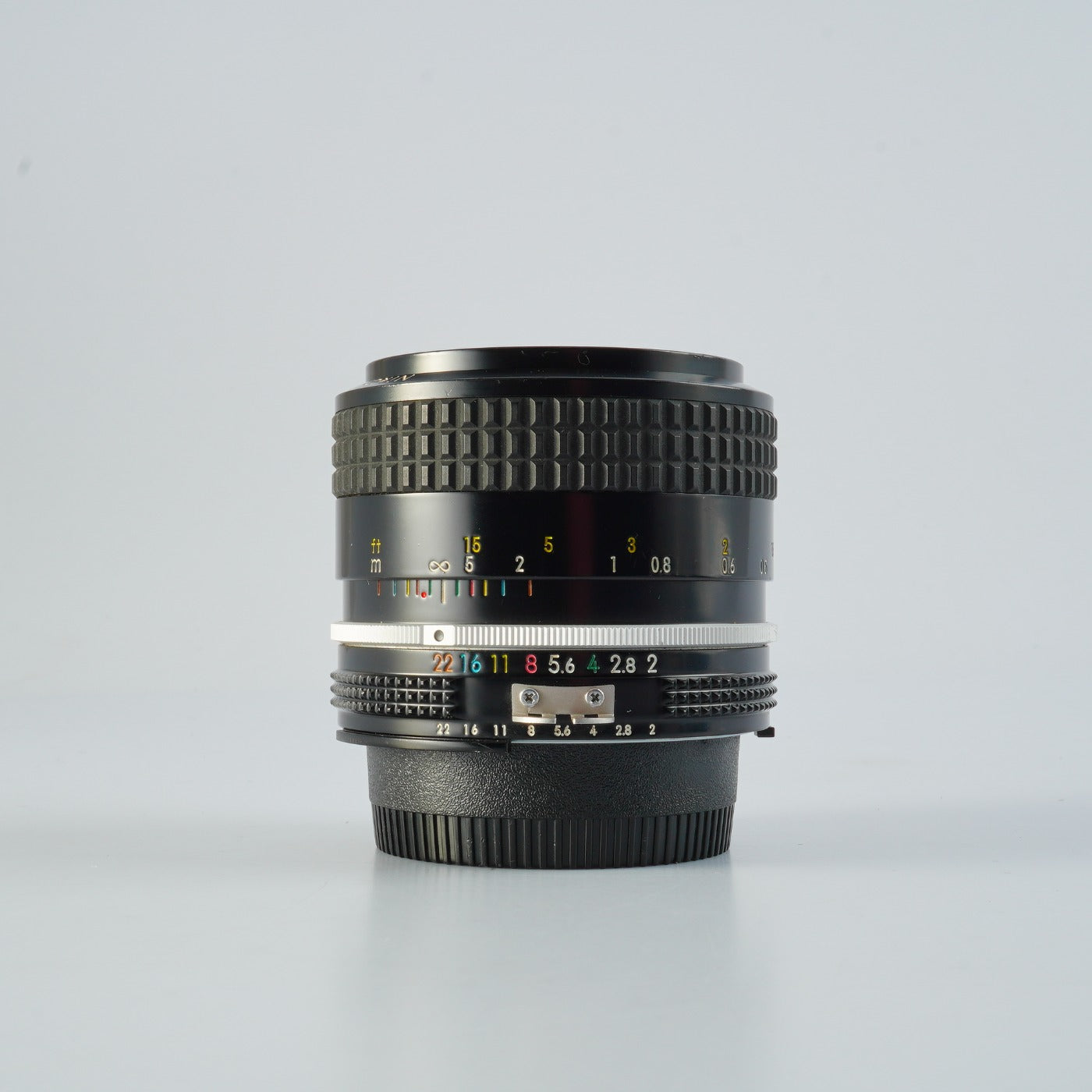 Nikon Ai NIKKOR 35mm F/2 prime lens
